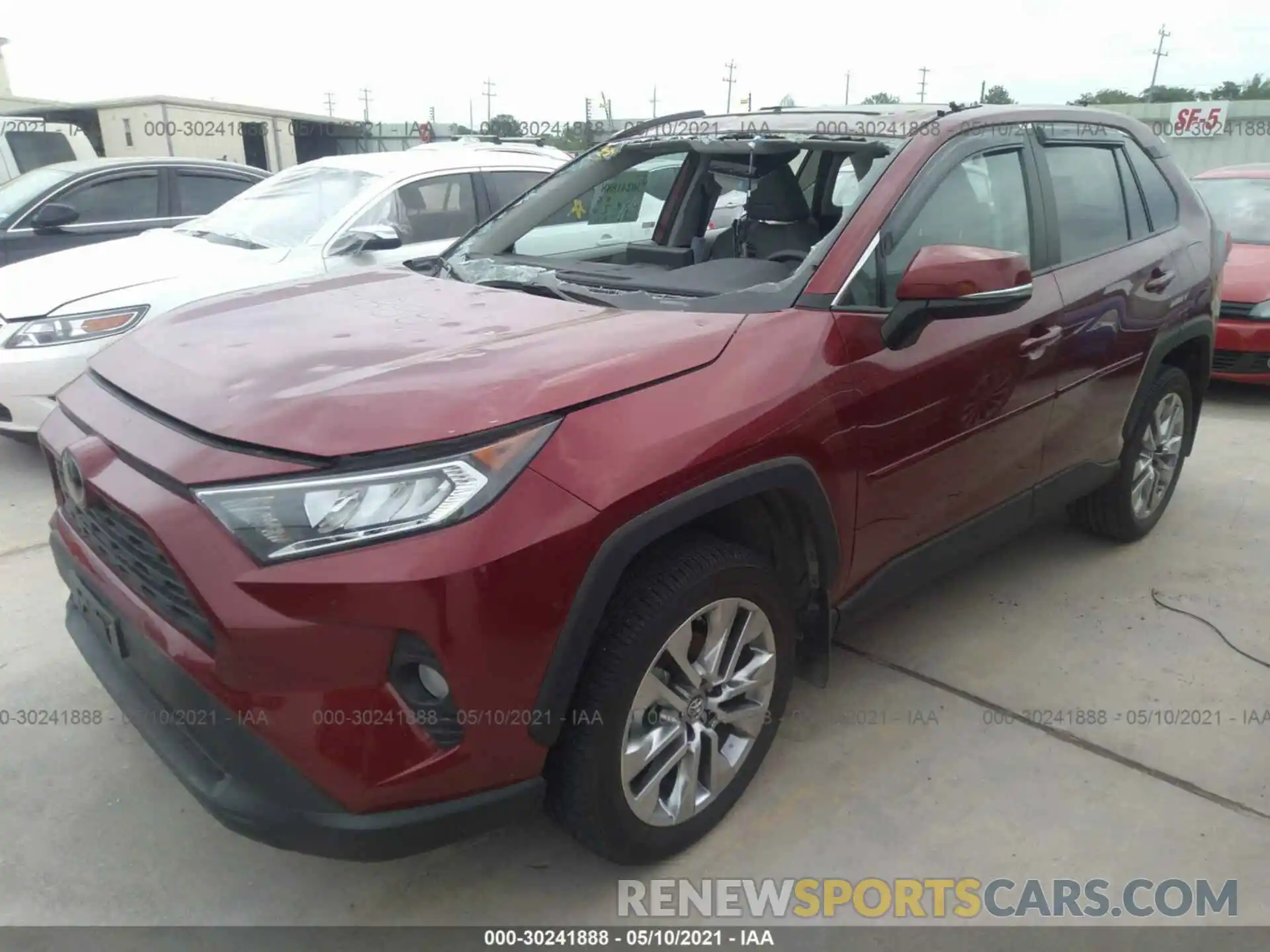 2 Фотография поврежденного автомобиля 2T3C1RFV7KC023258 TOYOTA RAV4 2019