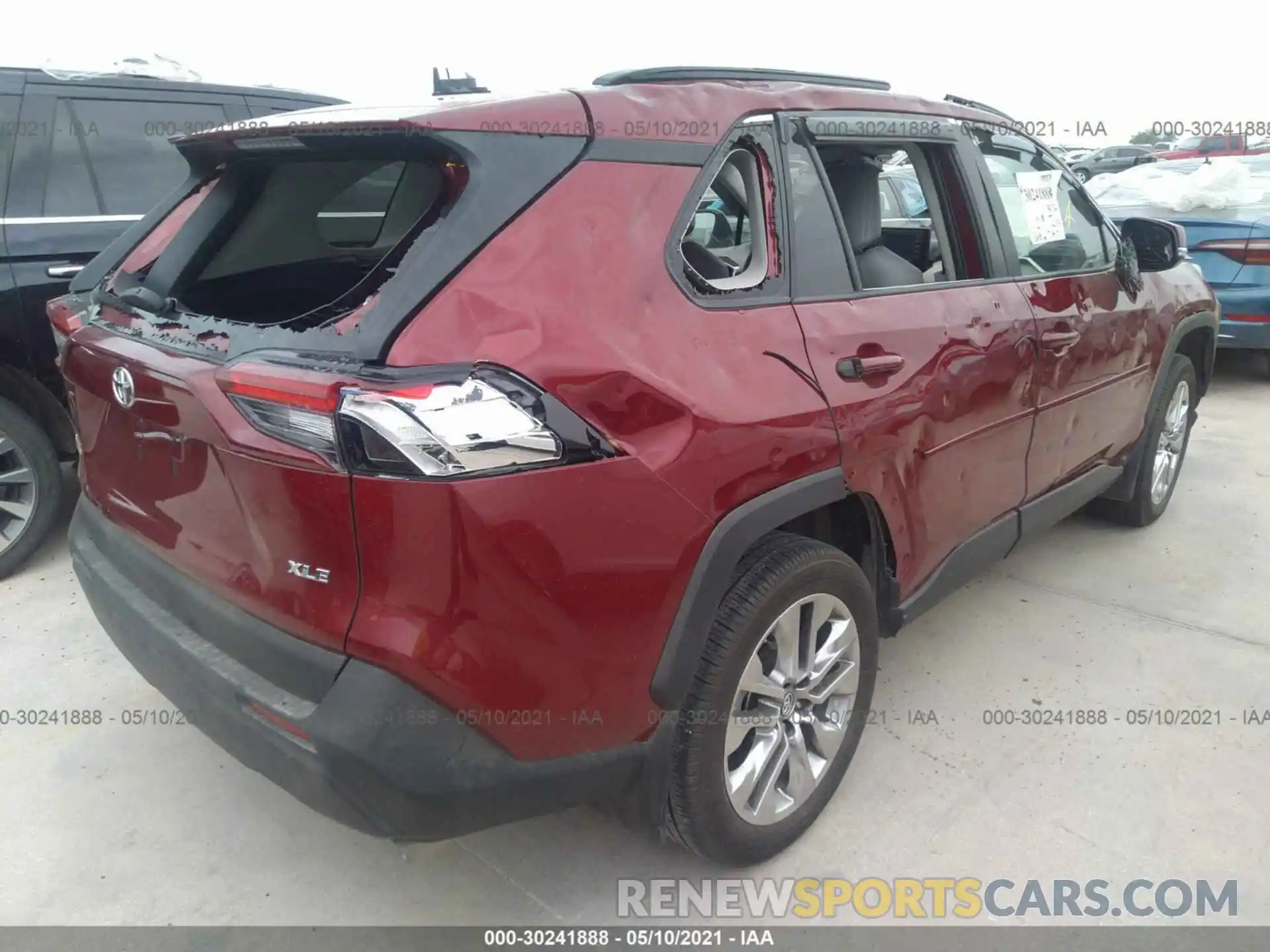 4 Photograph of a damaged car 2T3C1RFV7KC023258 TOYOTA RAV4 2019