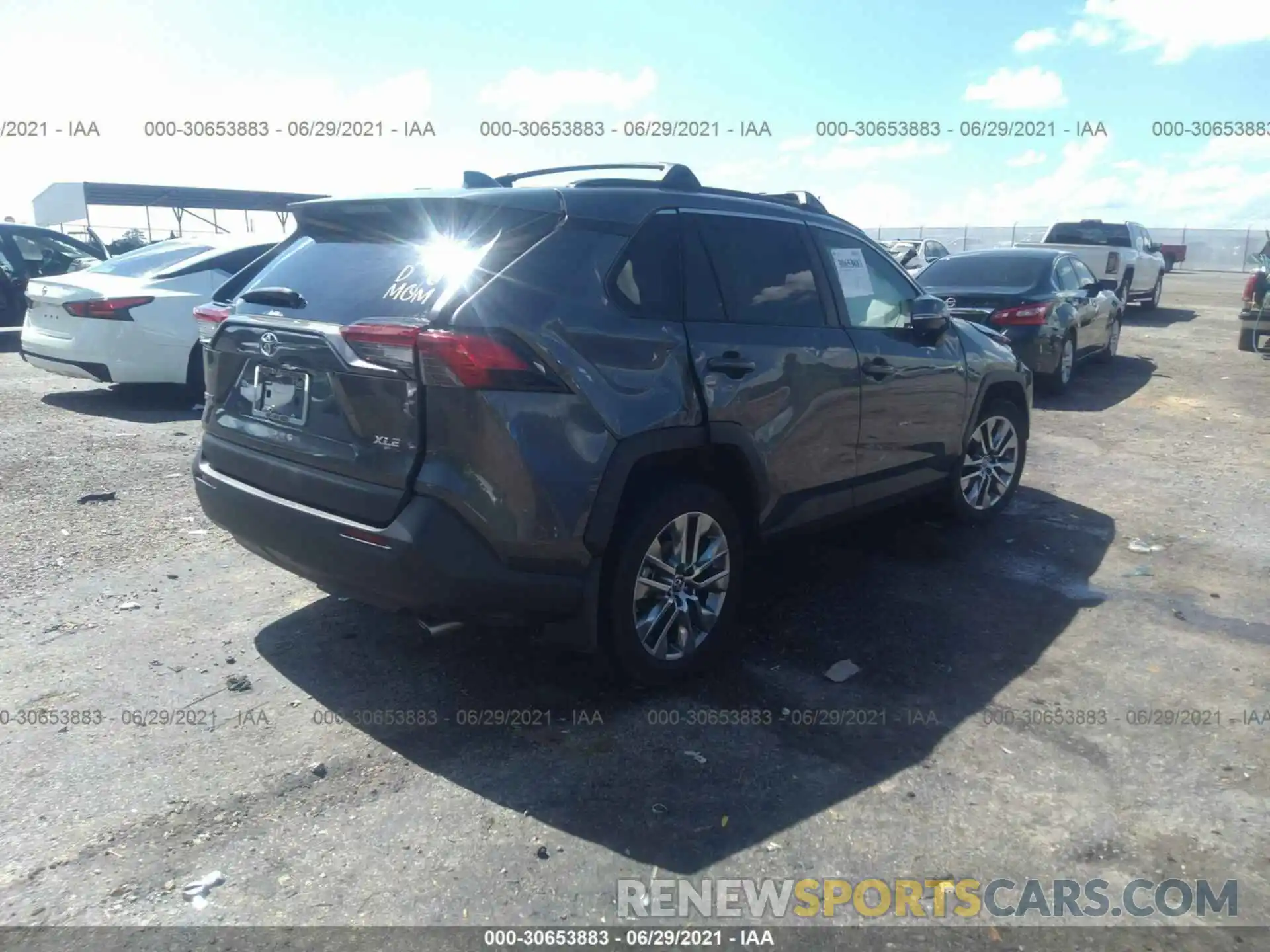 4 Photograph of a damaged car 2T3C1RFV7KC030629 TOYOTA RAV4 2019