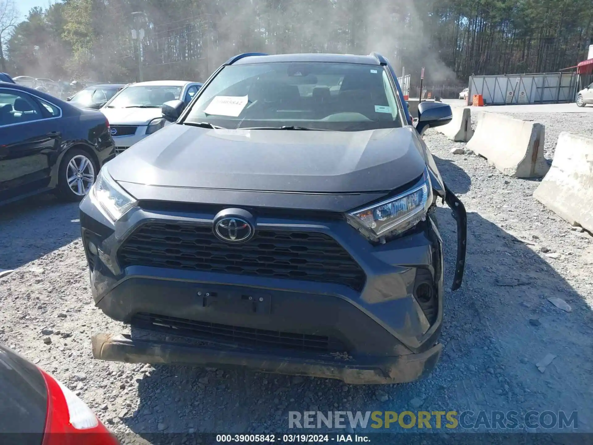 12 Photograph of a damaged car 2T3C1RFV7KW001338 TOYOTA RAV4 2019