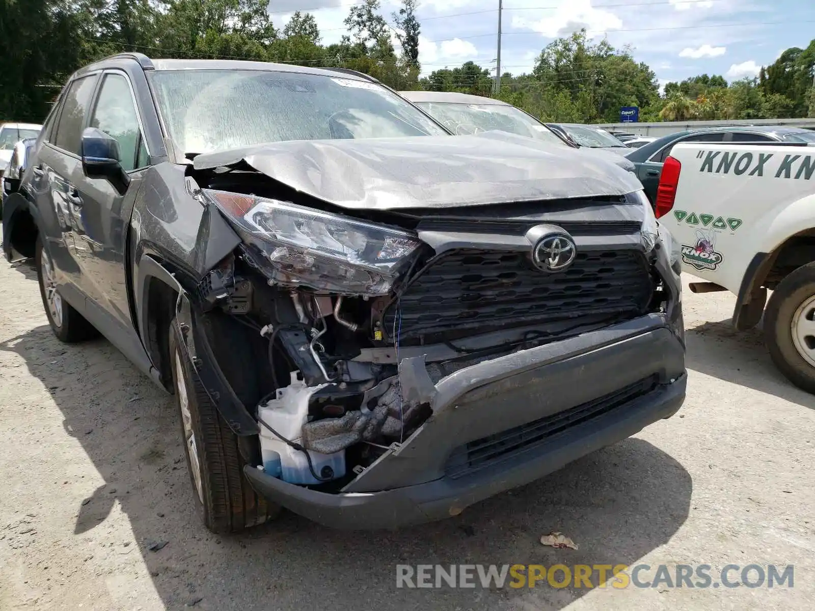 9 Photograph of a damaged car 2T3C1RFV7KW013070 TOYOTA RAV4 2019