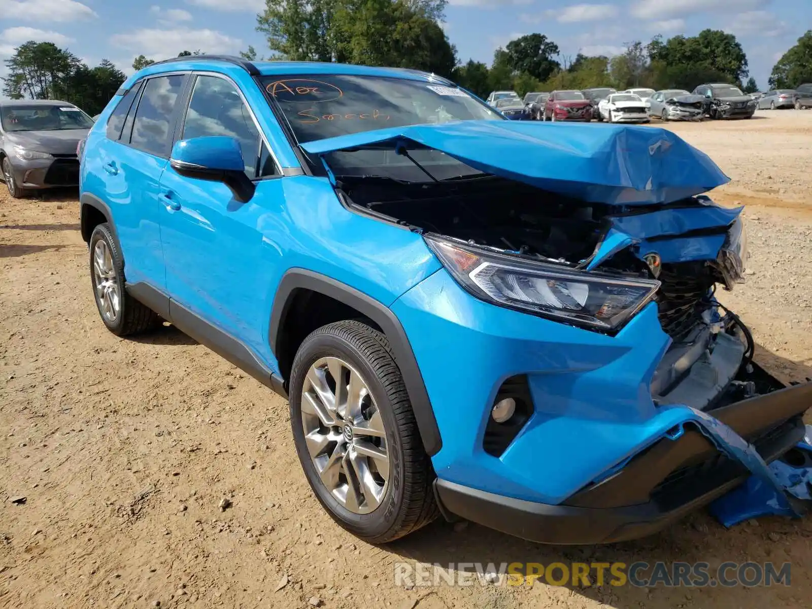 1 Photograph of a damaged car 2T3C1RFV7KW022691 TOYOTA RAV4 2019