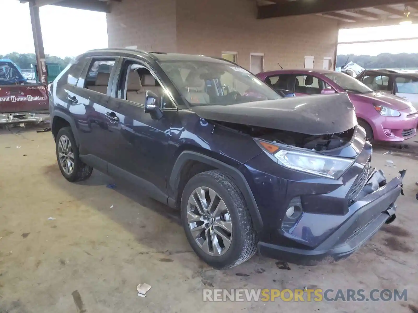 1 Photograph of a damaged car 2T3C1RFV7KW023176 TOYOTA RAV4 2019