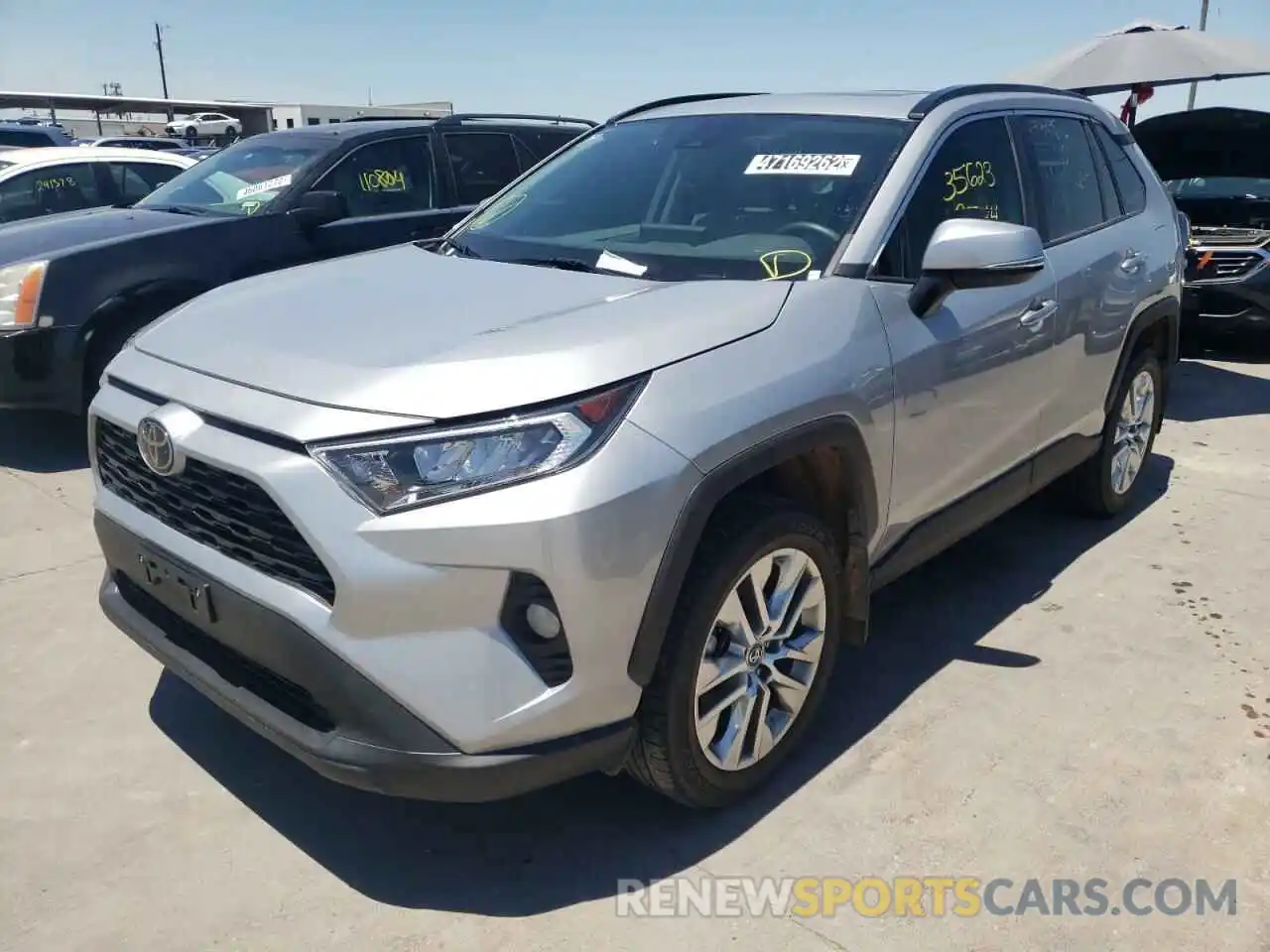 2 Фотография поврежденного автомобиля 2T3C1RFV7KW023744 TOYOTA RAV4 2019