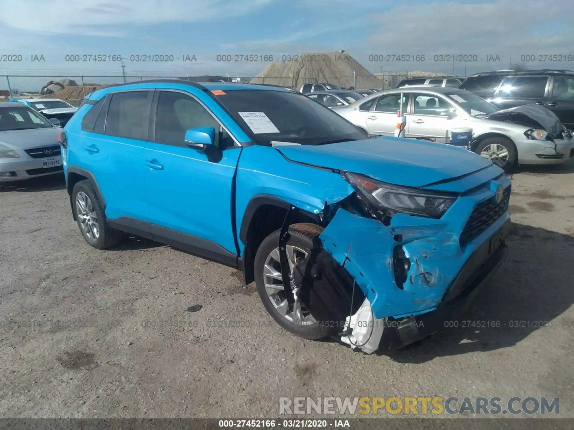 1 Photograph of a damaged car 2T3C1RFV7KW024246 TOYOTA RAV4 2019