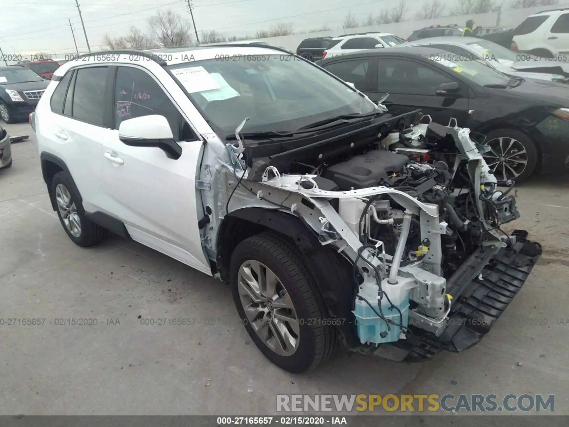 1 Photograph of a damaged car 2T3C1RFV7KW025851 TOYOTA RAV4 2019