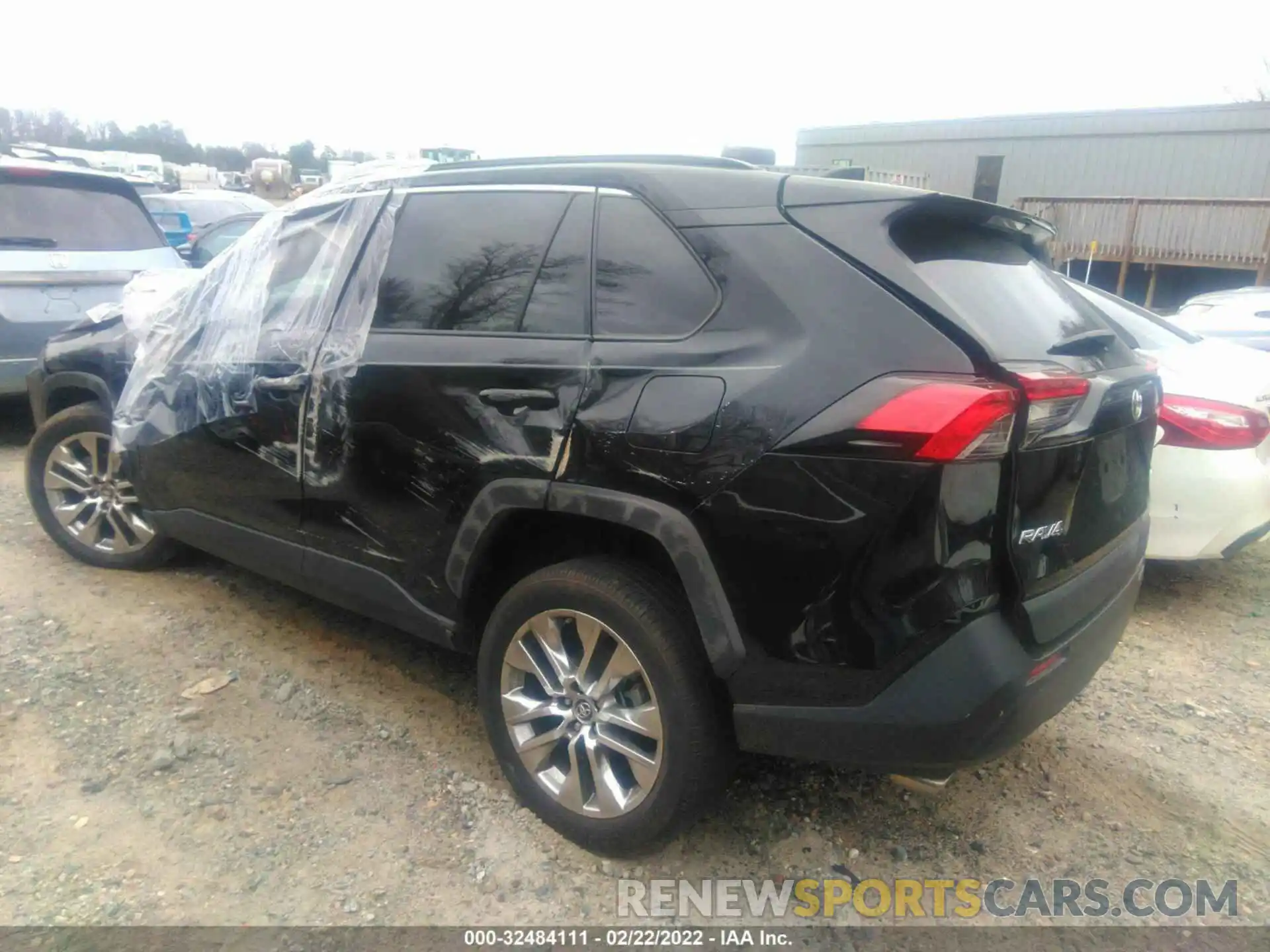 3 Photograph of a damaged car 2T3C1RFV7KW026840 TOYOTA RAV4 2019