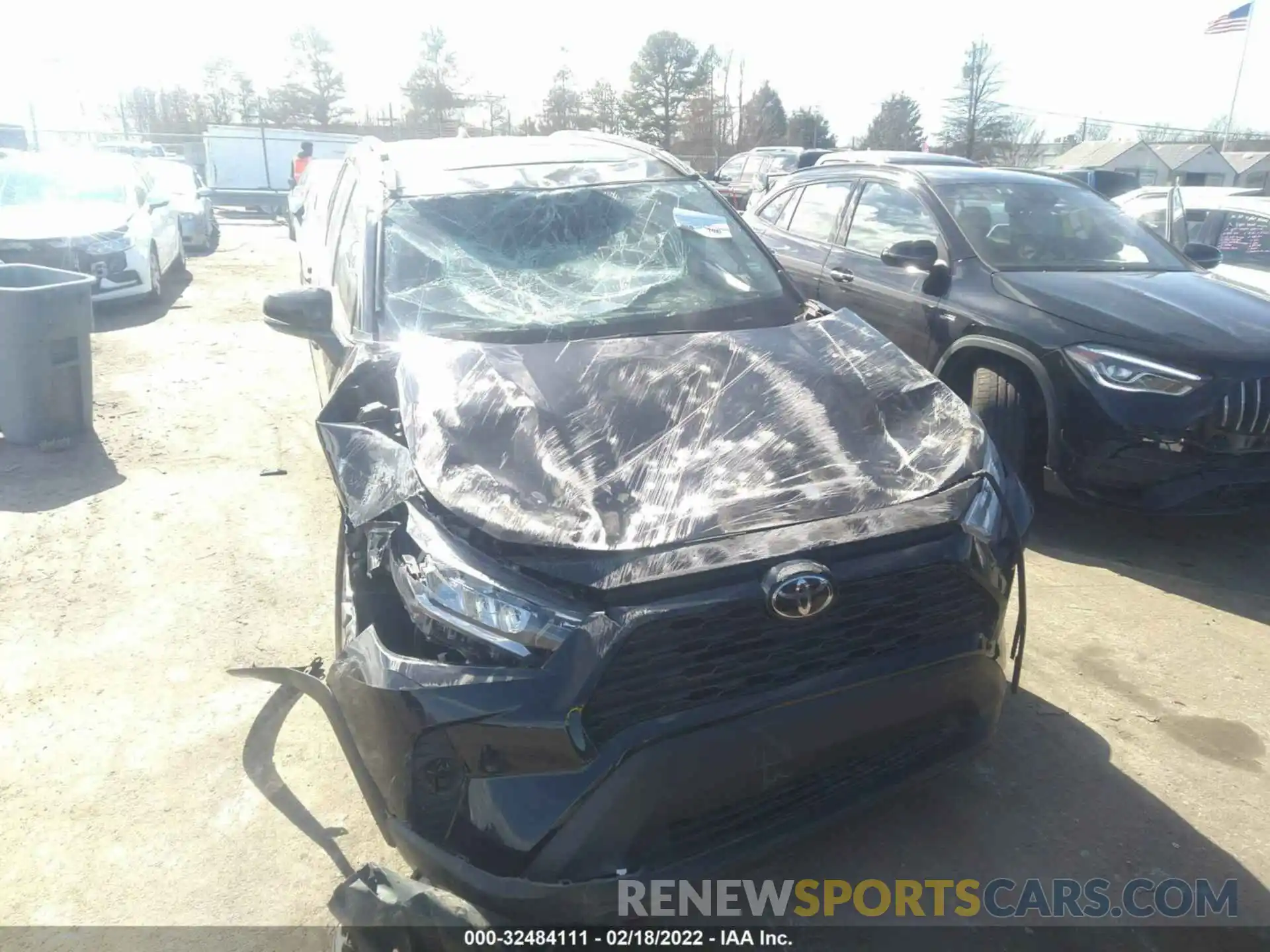 6 Photograph of a damaged car 2T3C1RFV7KW026840 TOYOTA RAV4 2019