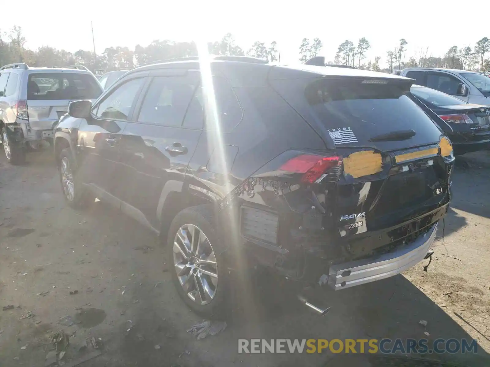 3 Photograph of a damaged car 2T3C1RFV7KW039944 TOYOTA RAV4 2019