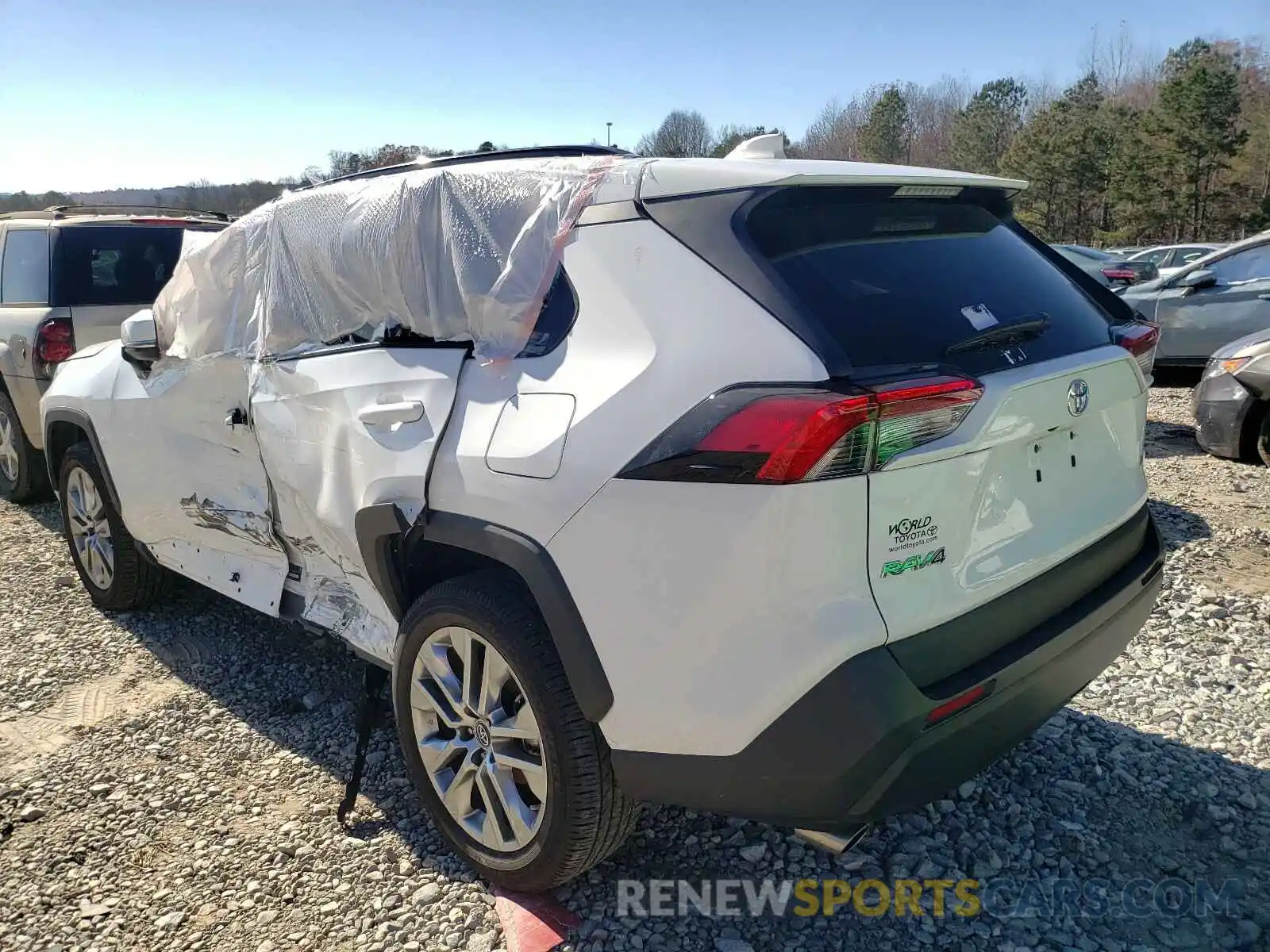 3 Photograph of a damaged car 2T3C1RFV8KC007280 TOYOTA RAV4 2019