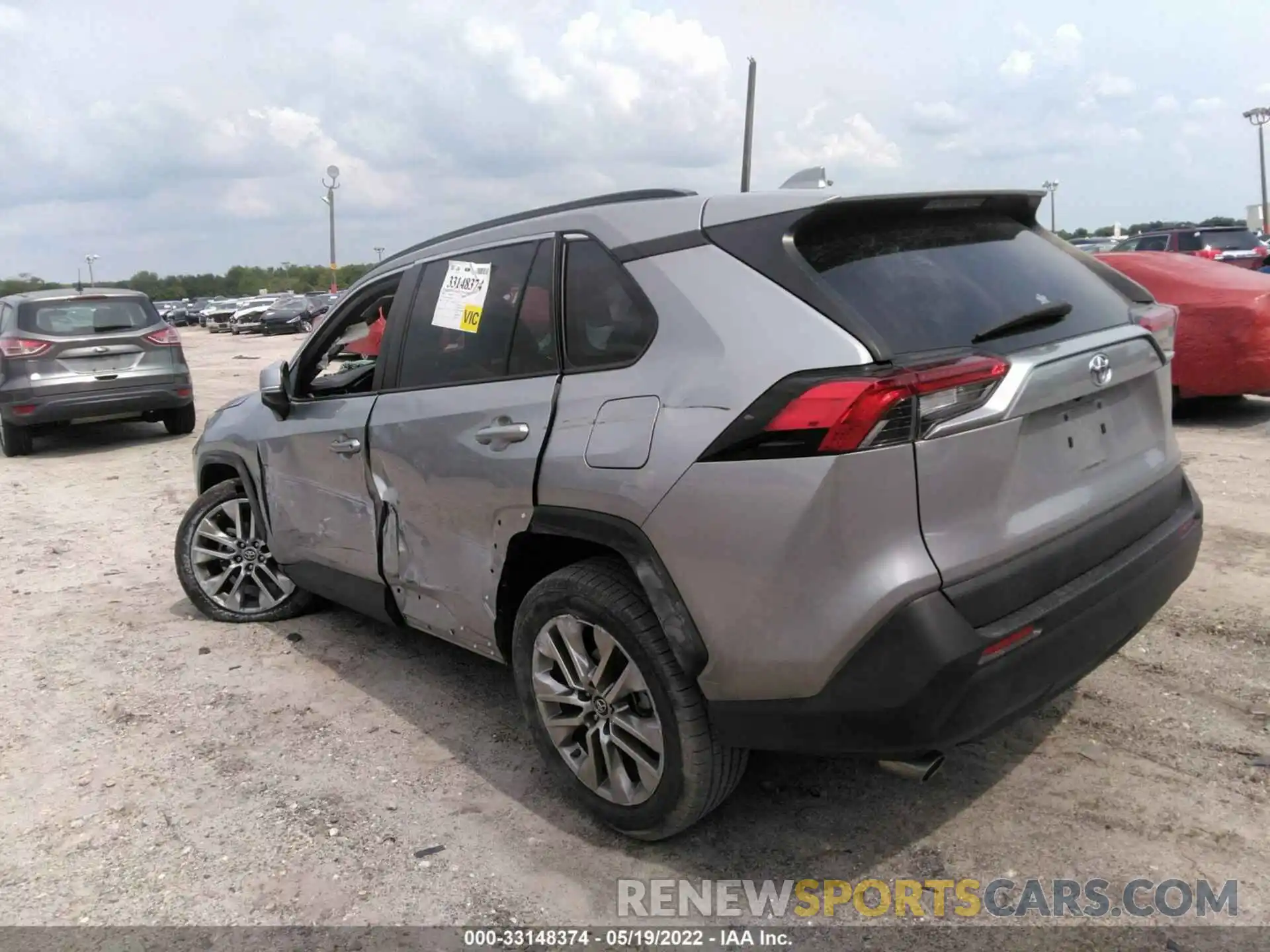 3 Photograph of a damaged car 2T3C1RFV8KC009627 TOYOTA RAV4 2019