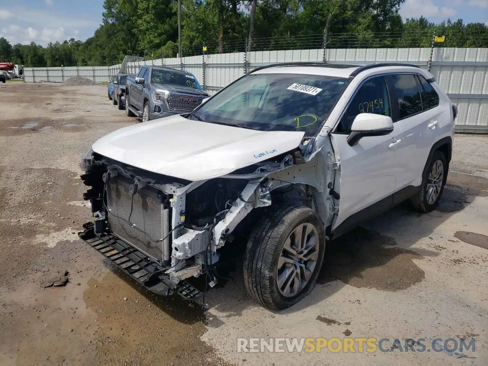 2 Photograph of a damaged car 2T3C1RFV8KC012849 TOYOTA RAV4 2019