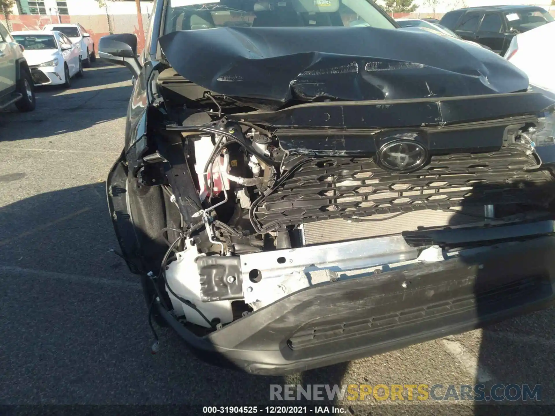 6 Photograph of a damaged car 2T3C1RFV8KC020966 TOYOTA RAV4 2019