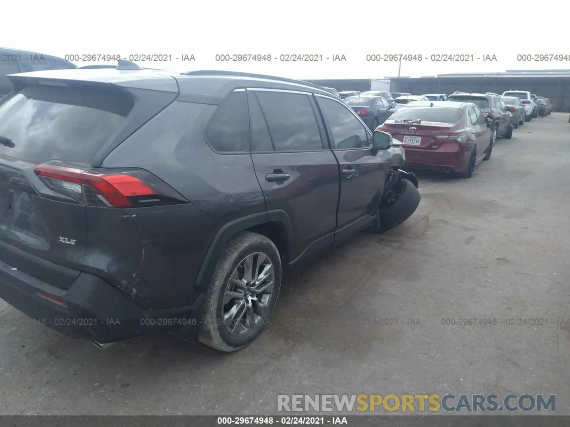 4 Photograph of a damaged car 2T3C1RFV8KC030302 TOYOTA RAV4 2019