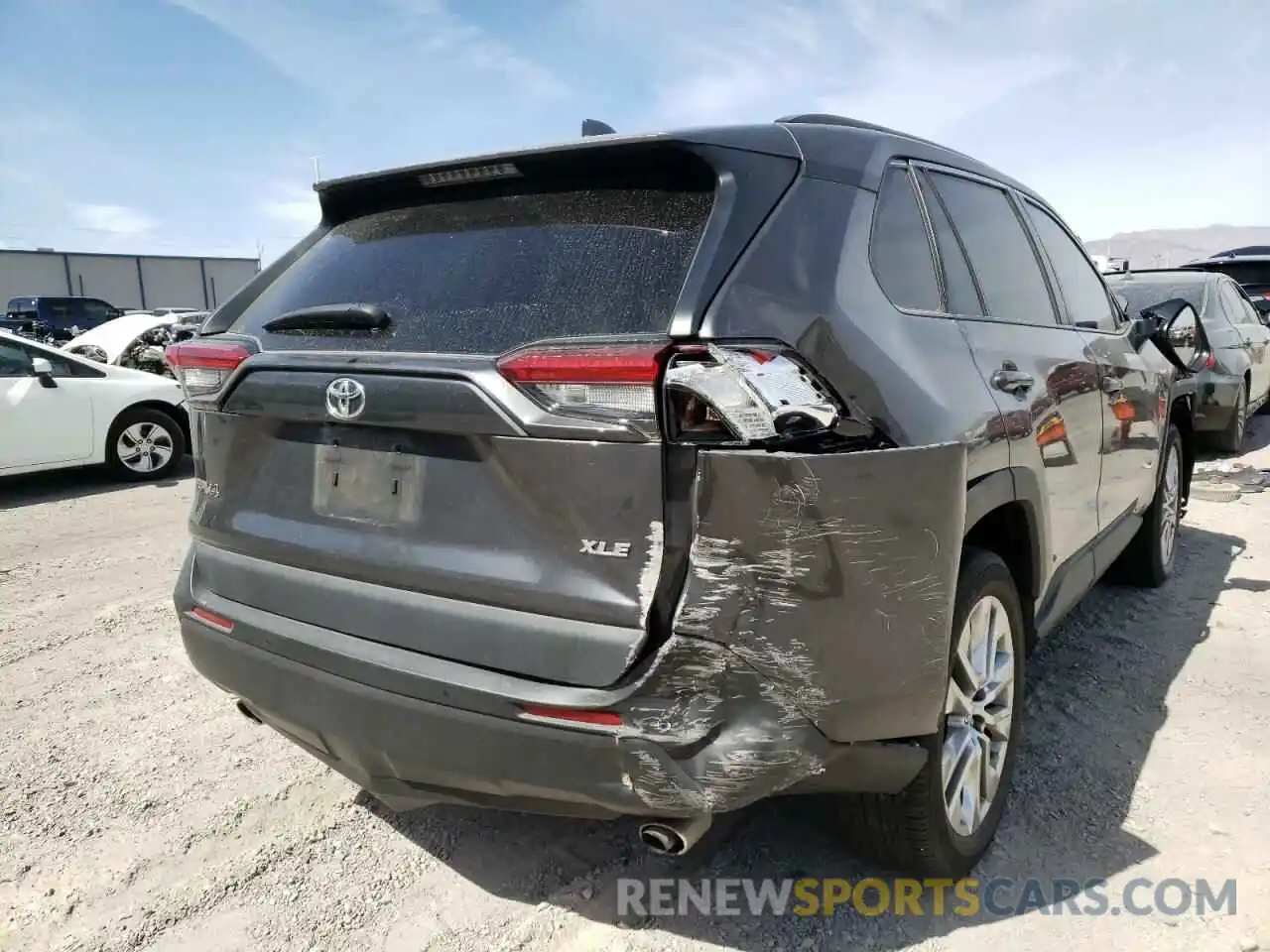 4 Photograph of a damaged car 2T3C1RFV8KW006404 TOYOTA RAV4 2019