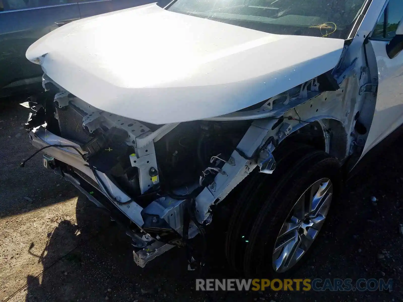 9 Photograph of a damaged car 2T3C1RFV8KW012333 TOYOTA RAV4 2019