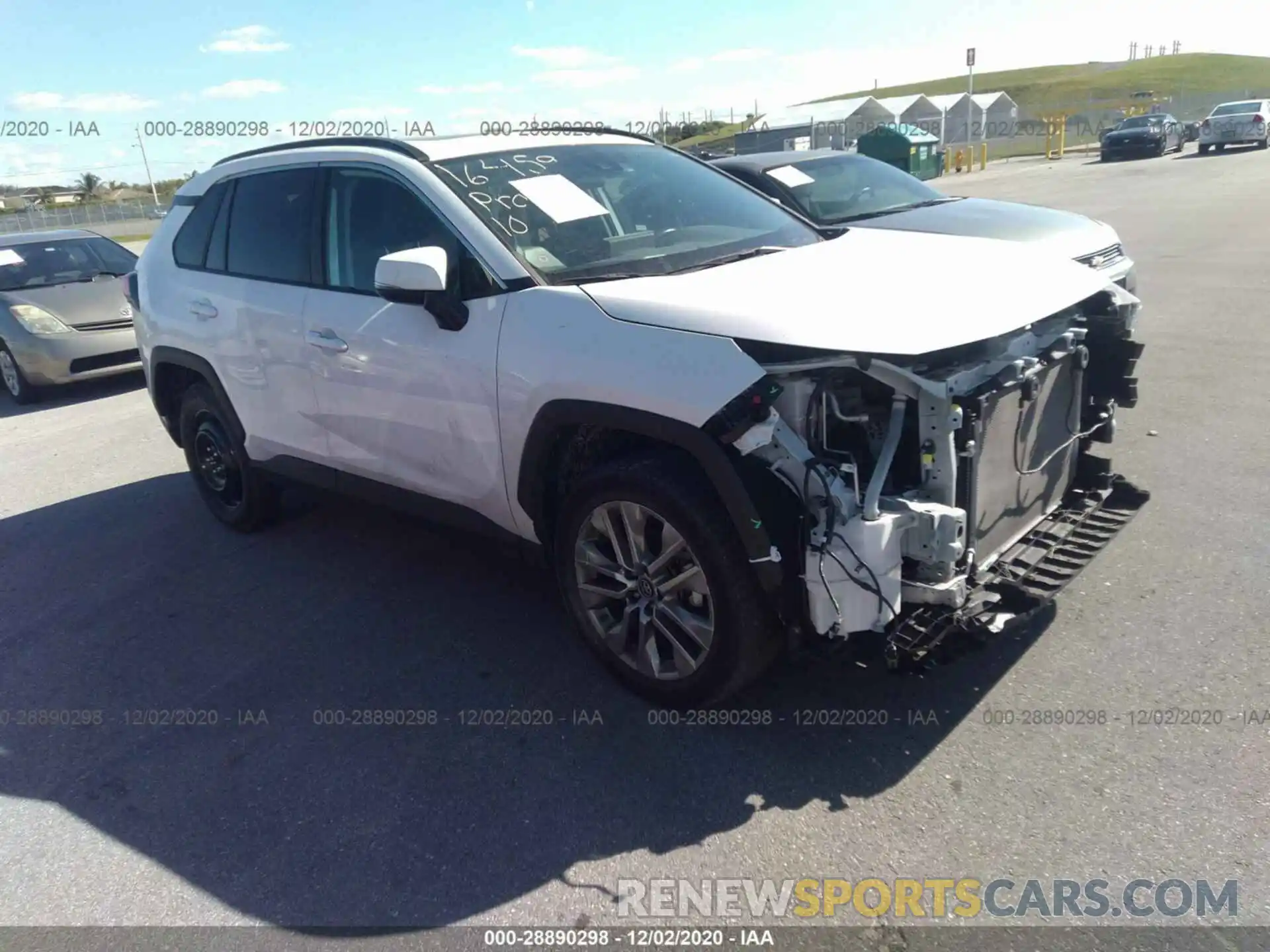 1 Photograph of a damaged car 2T3C1RFV8KW023560 TOYOTA RAV4 2019