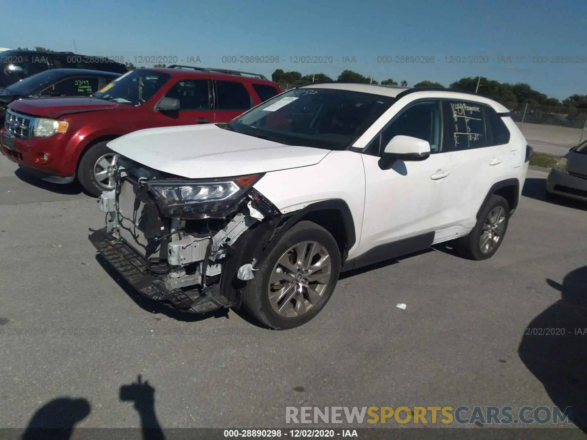 2 Photograph of a damaged car 2T3C1RFV8KW023560 TOYOTA RAV4 2019