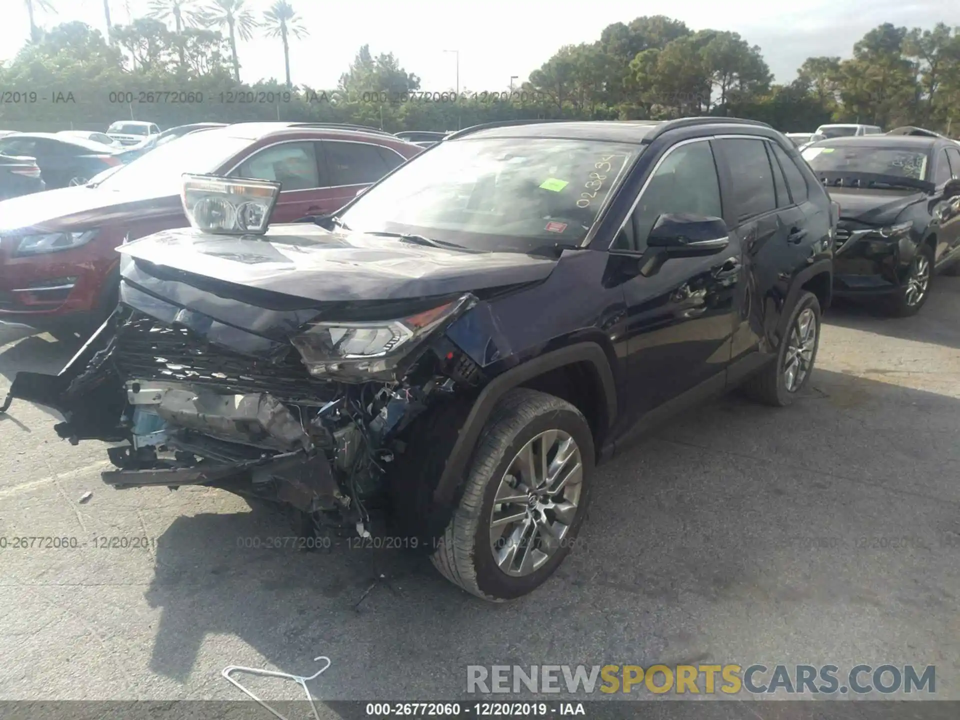 2 Фотография поврежденного автомобиля 2T3C1RFV8KW023834 TOYOTA RAV4 2019