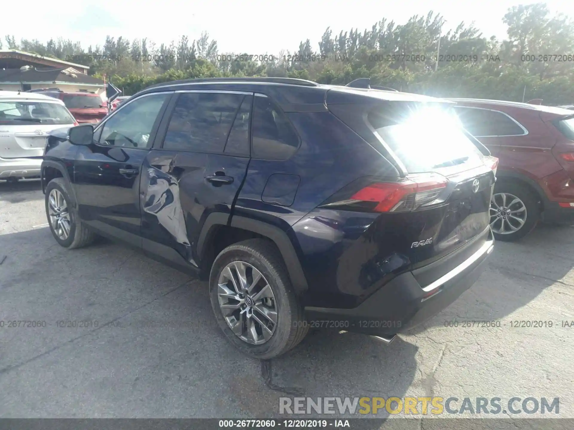 3 Фотография поврежденного автомобиля 2T3C1RFV8KW023834 TOYOTA RAV4 2019