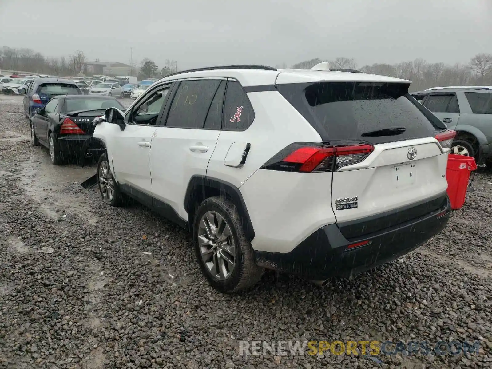 3 Photograph of a damaged car 2T3C1RFV8KW048023 TOYOTA RAV4 2019