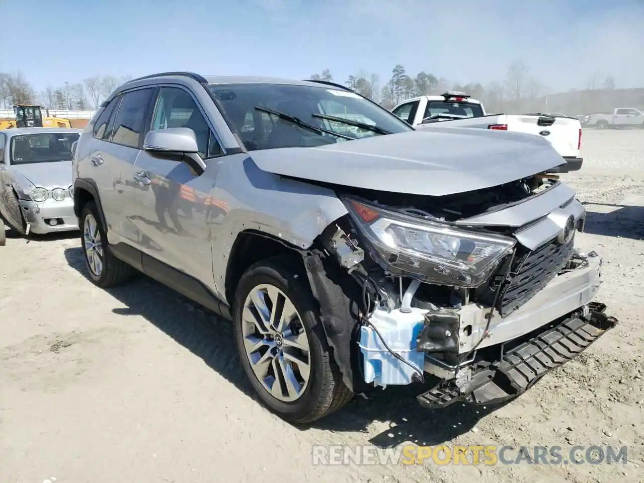 1 Photograph of a damaged car 2T3C1RFV8KW054274 TOYOTA RAV4 2019