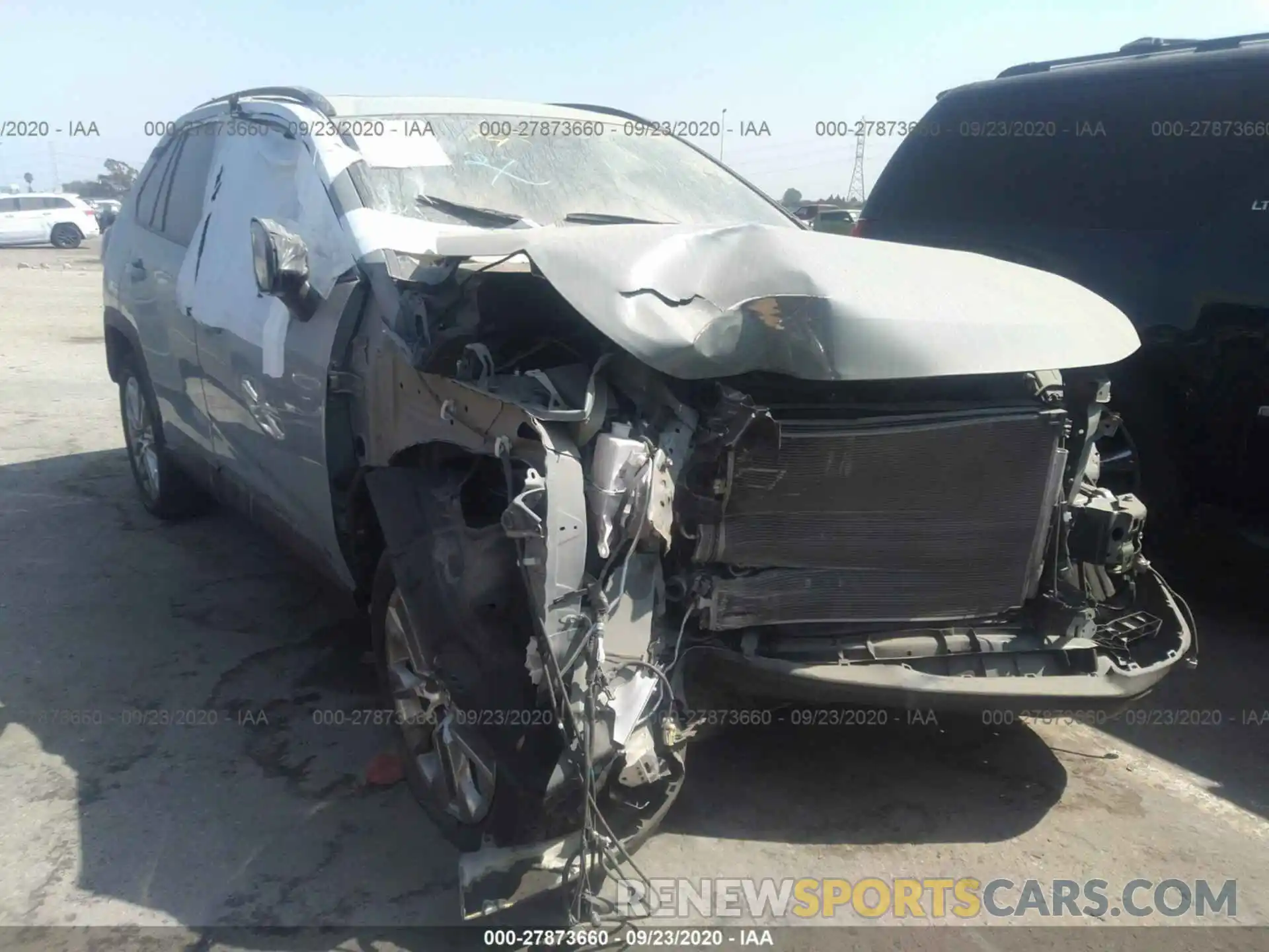 1 Photograph of a damaged car 2T3C1RFV9KC010544 TOYOTA RAV4 2019