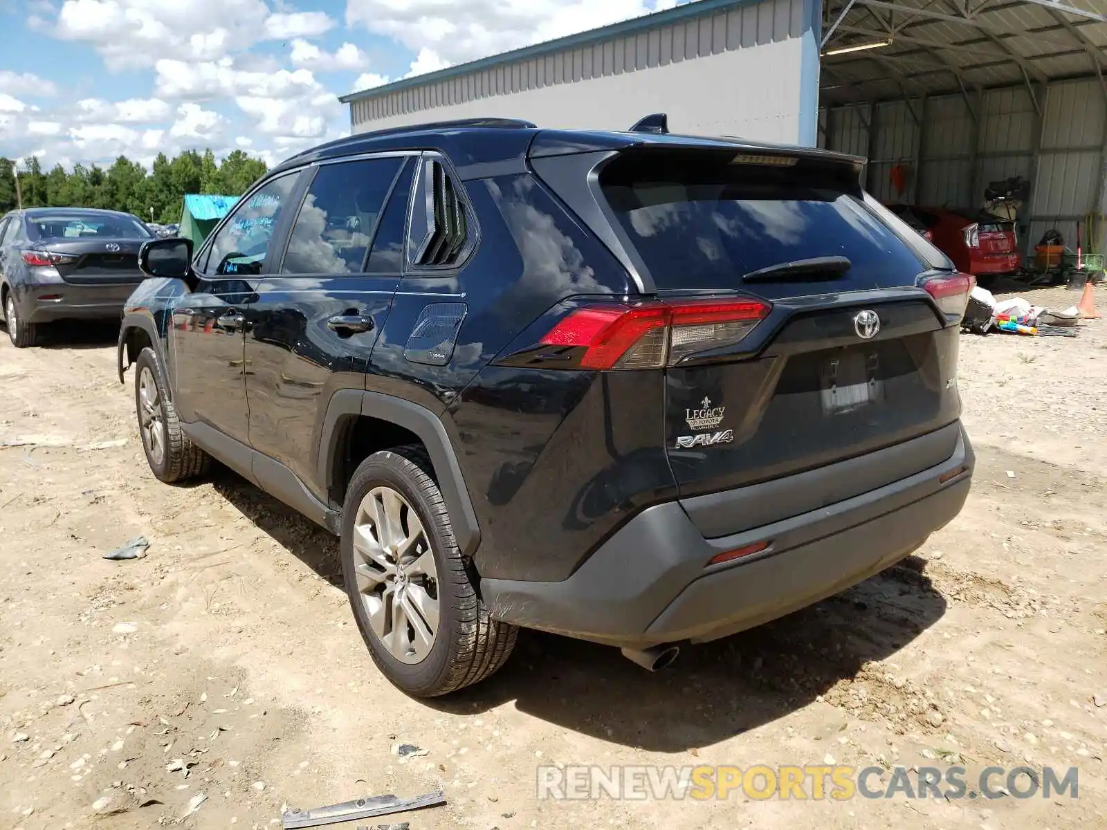 3 Фотография поврежденного автомобиля 2T3C1RFV9KC013153 TOYOTA RAV4 2019