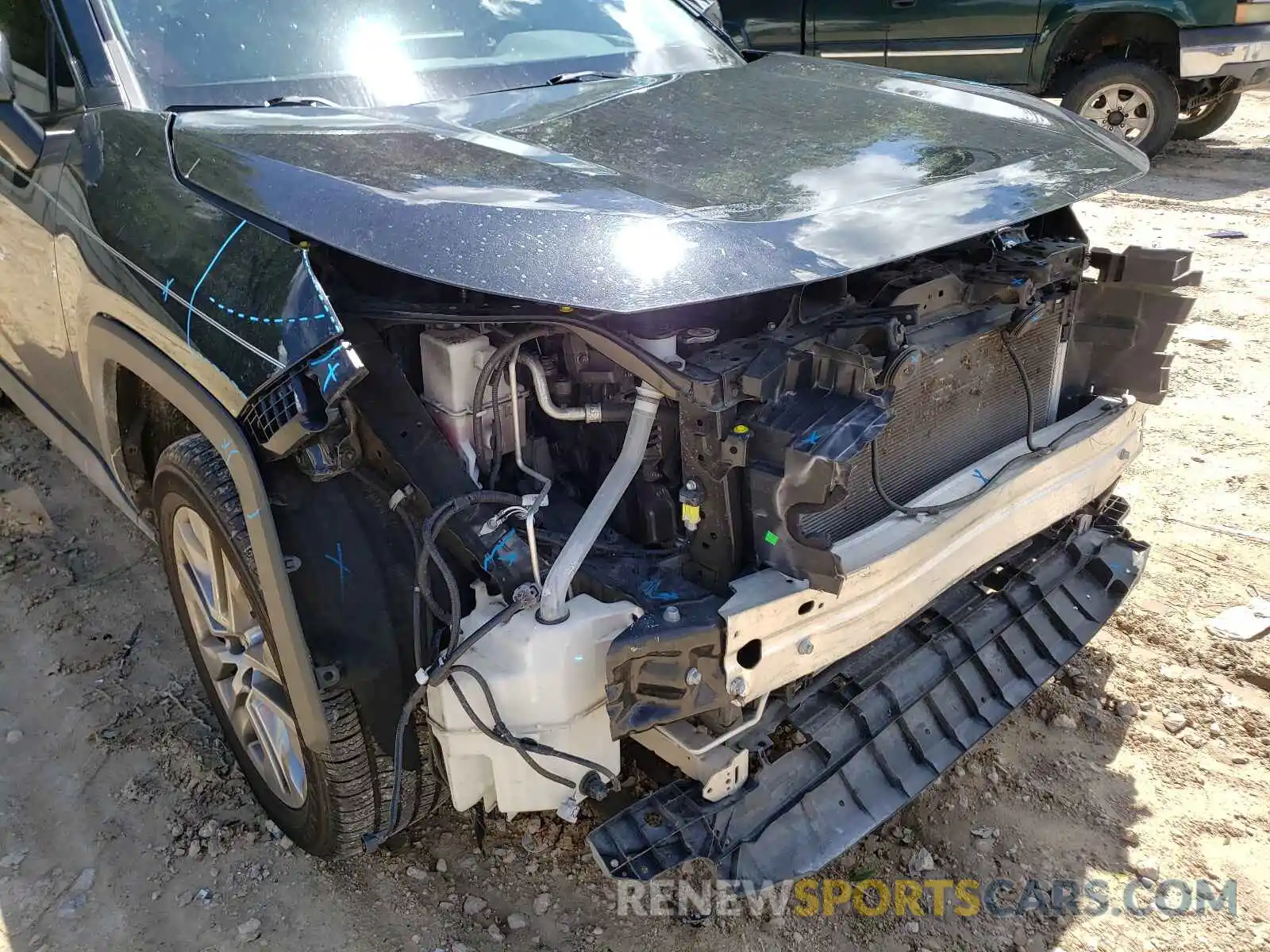 9 Photograph of a damaged car 2T3C1RFV9KC013153 TOYOTA RAV4 2019