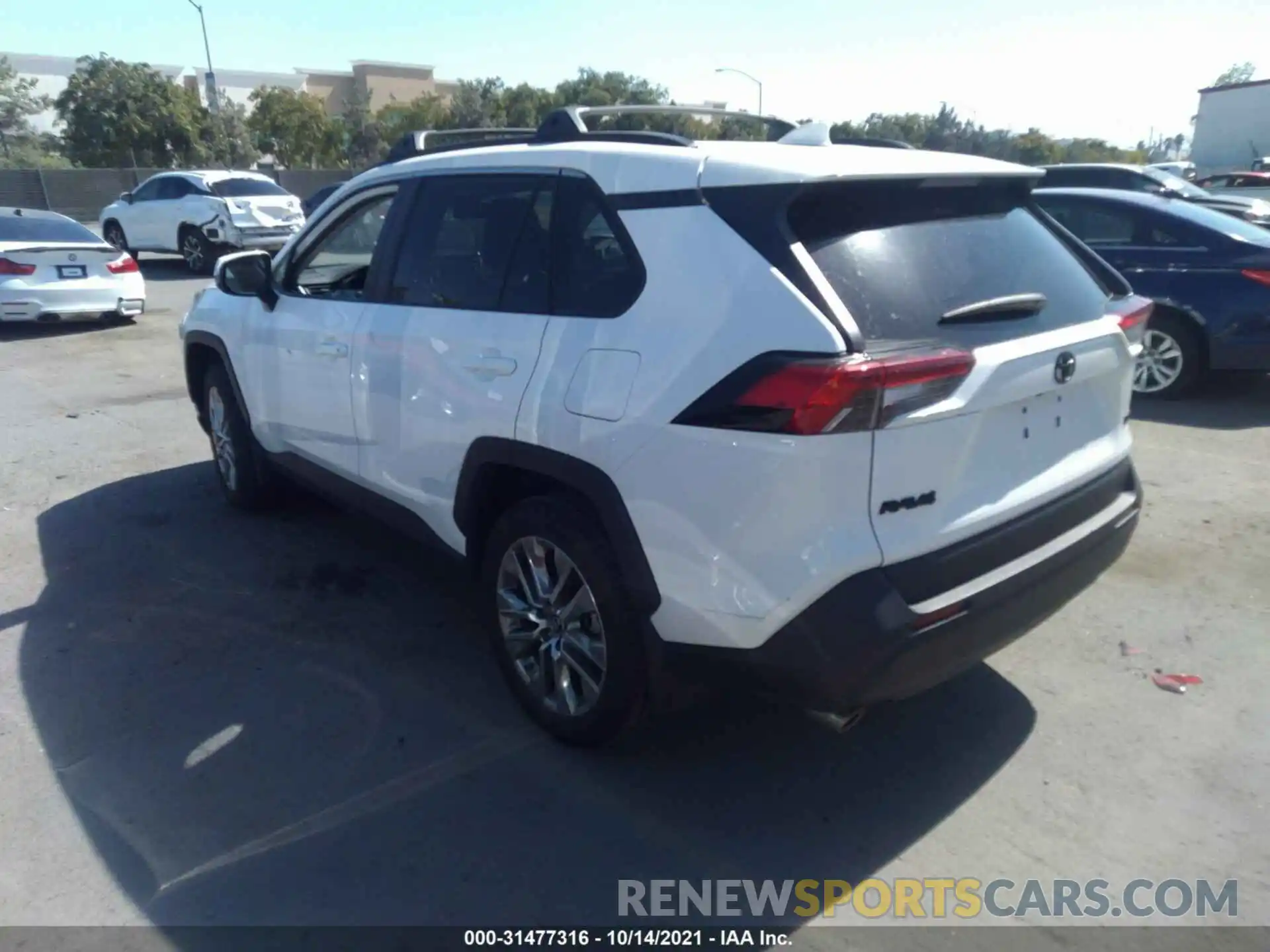 3 Photograph of a damaged car 2T3C1RFV9KC029644 TOYOTA RAV4 2019