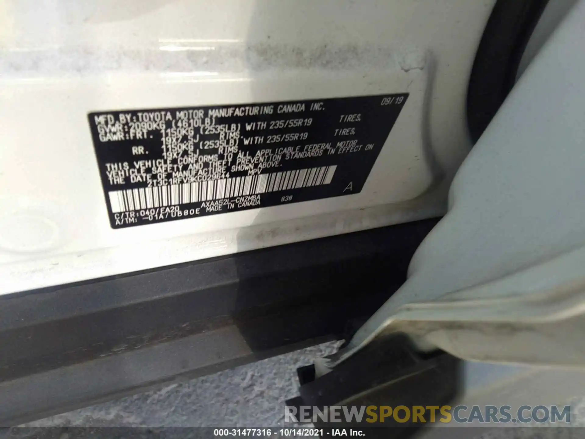 9 Photograph of a damaged car 2T3C1RFV9KC029644 TOYOTA RAV4 2019