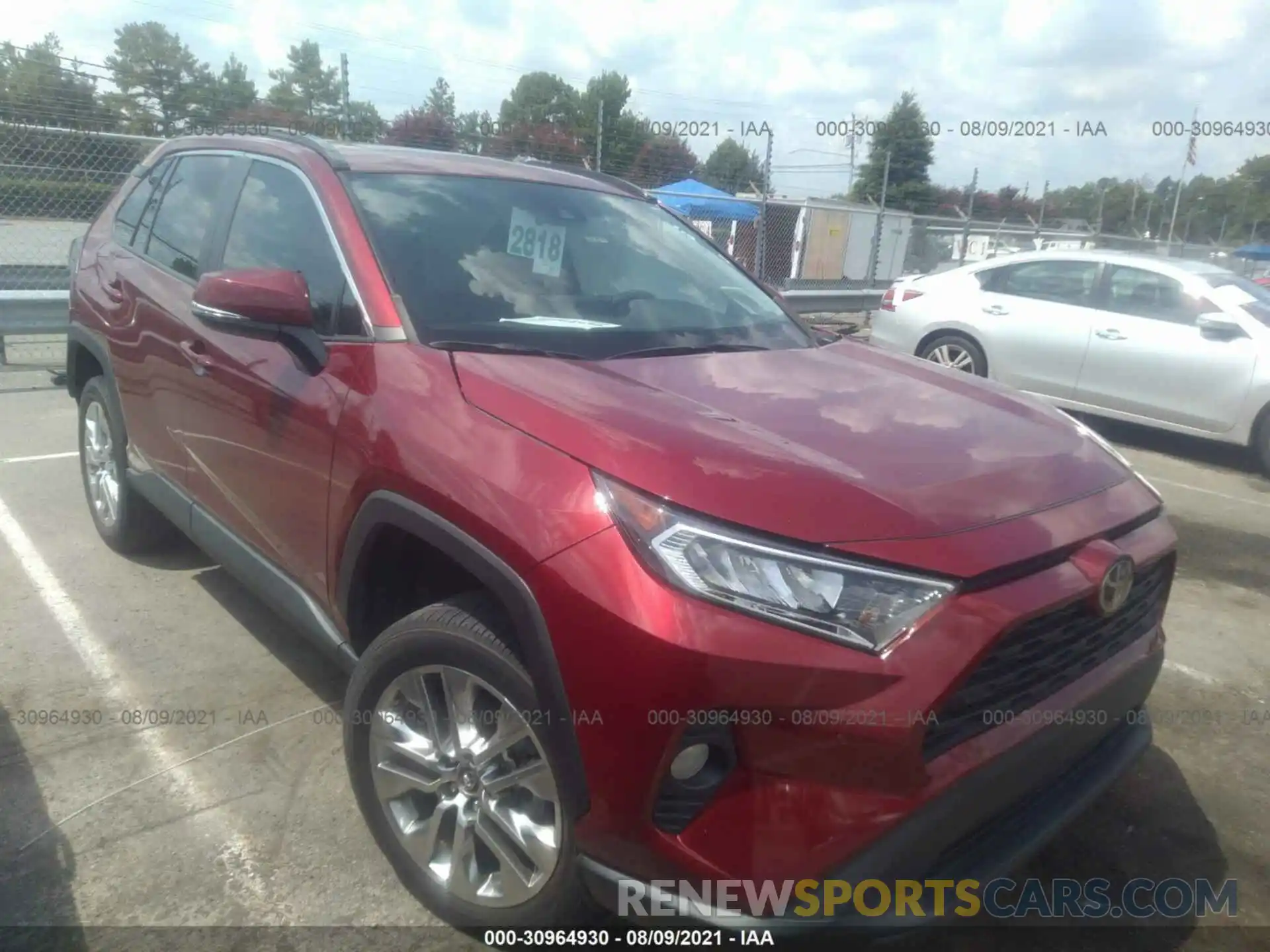 1 Photograph of a damaged car 2T3C1RFV9KW005942 TOYOTA RAV4 2019