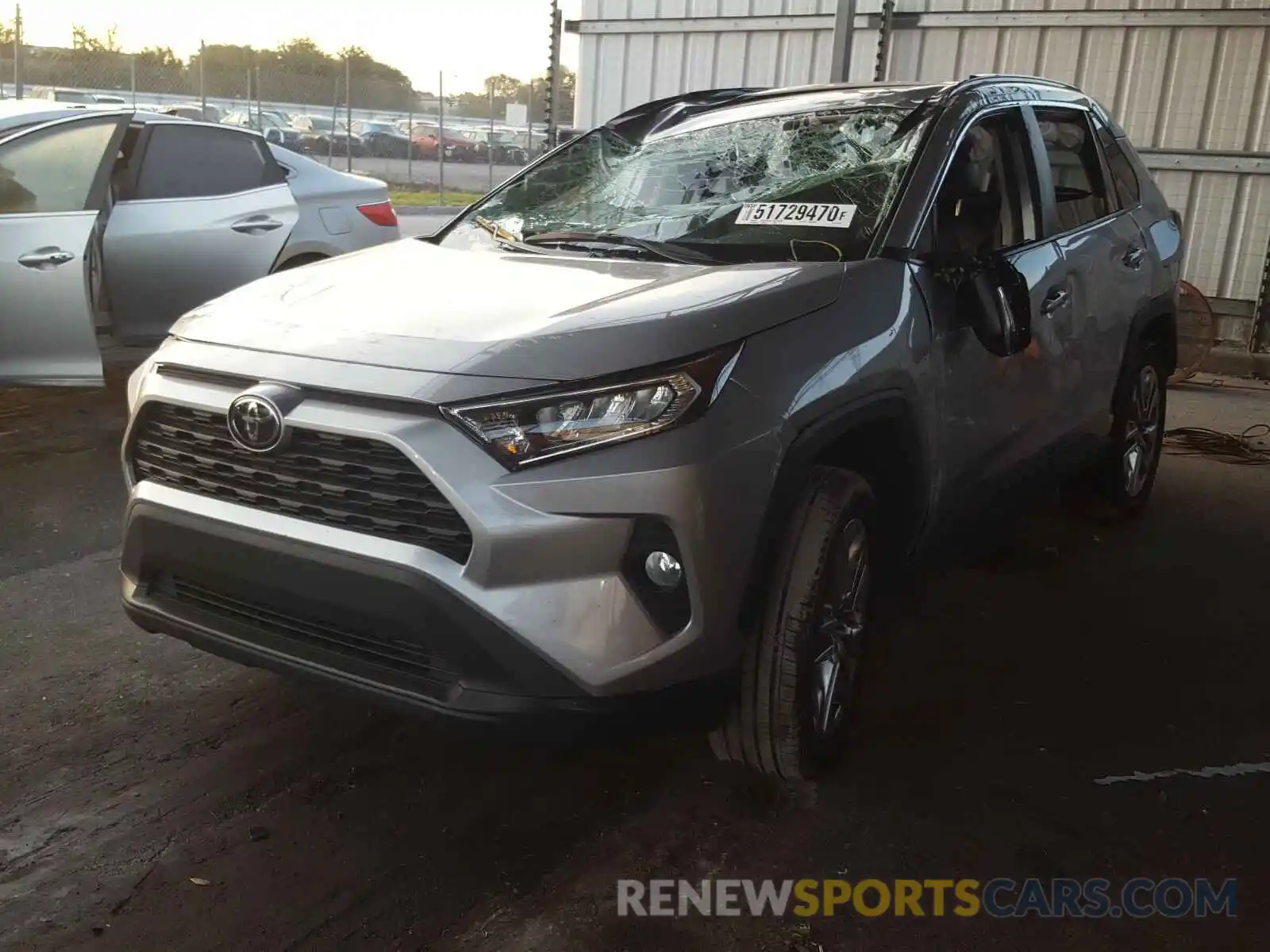 2 Photograph of a damaged car 2T3C1RFV9KW010185 TOYOTA RAV4 2019