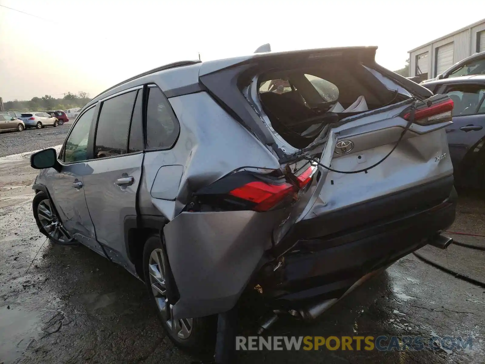 3 Photograph of a damaged car 2T3C1RFV9KW022238 TOYOTA RAV4 2019