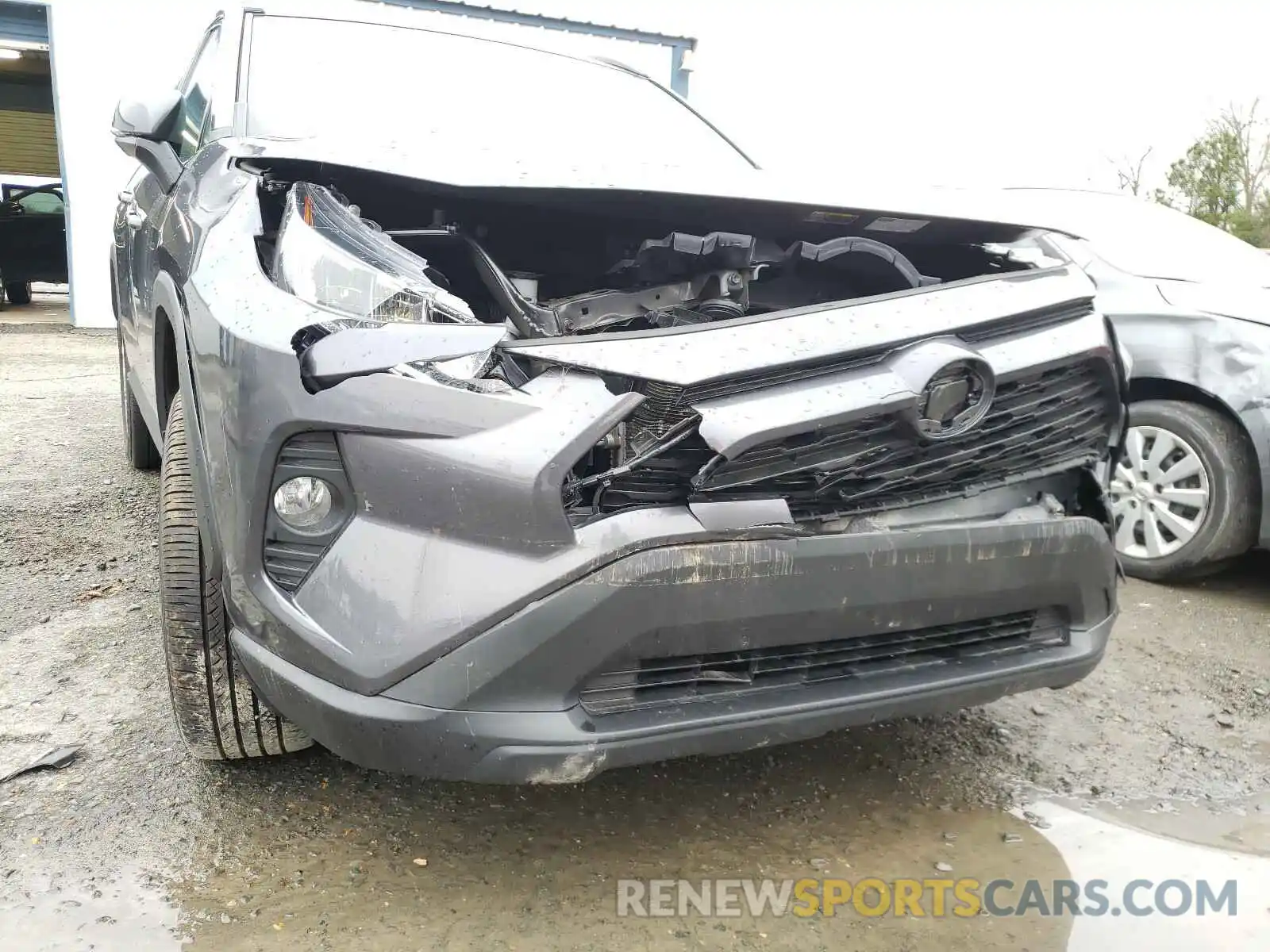 9 Photograph of a damaged car 2T3C1RFV9KW022546 TOYOTA RAV4 2019