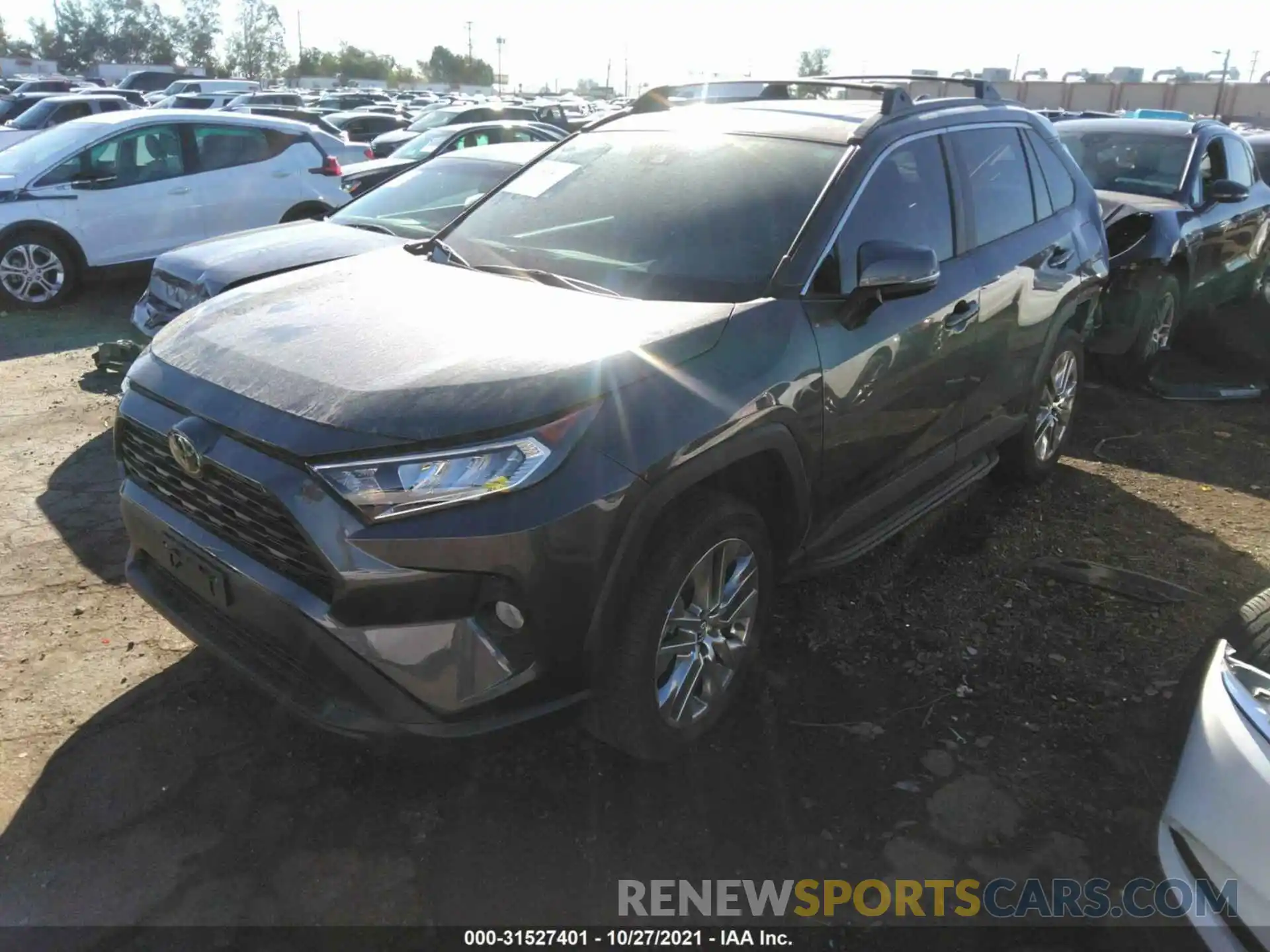 2 Photograph of a damaged car 2T3C1RFV9KW027598 TOYOTA RAV4 2019