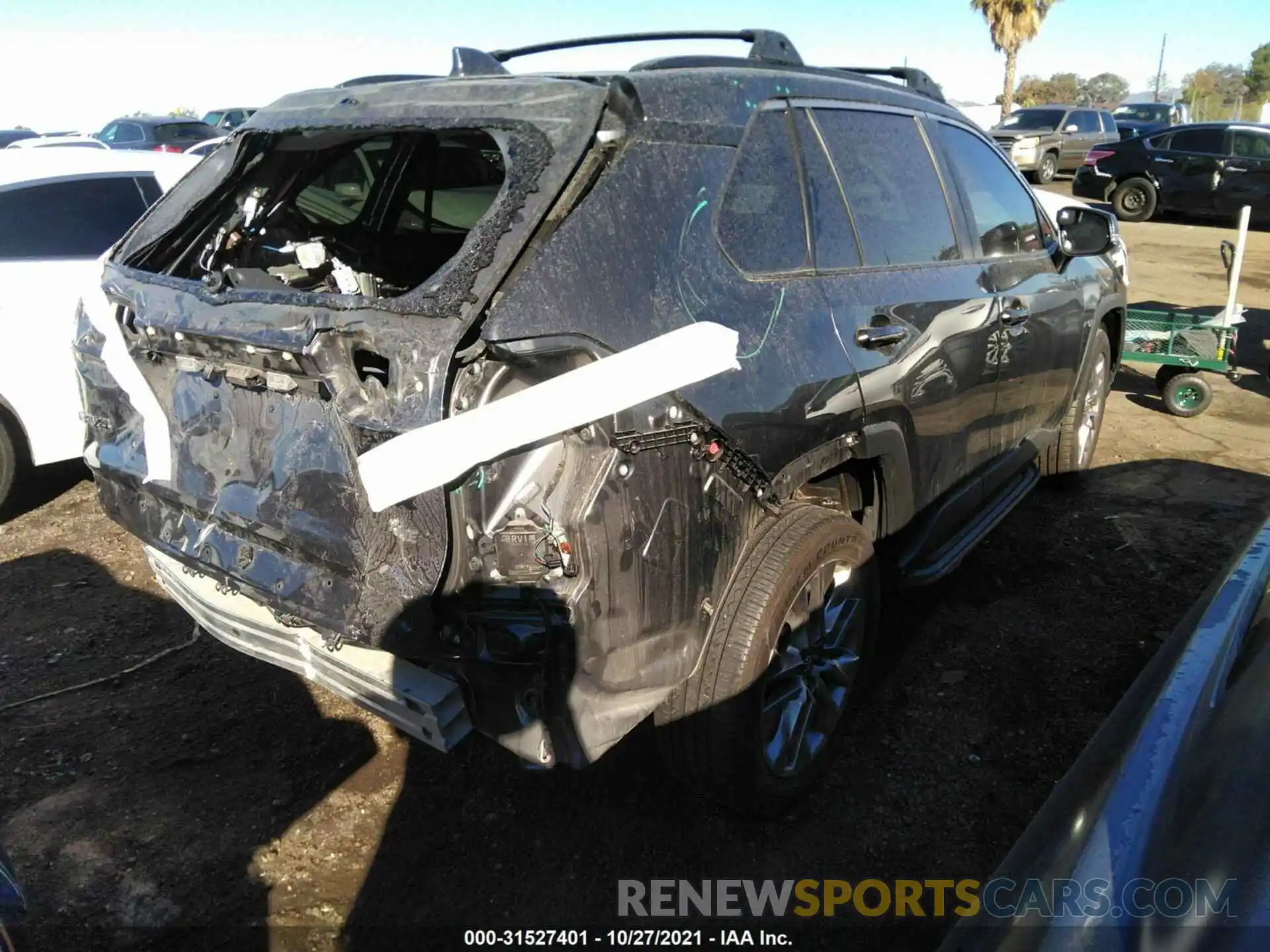 4 Photograph of a damaged car 2T3C1RFV9KW027598 TOYOTA RAV4 2019