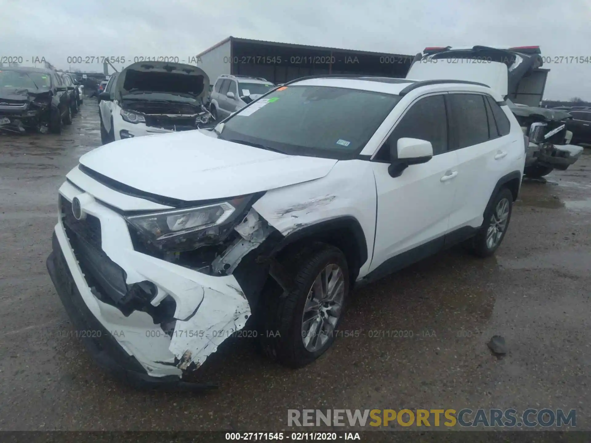 2 Photograph of a damaged car 2T3C1RFV9KW036883 TOYOTA RAV4 2019