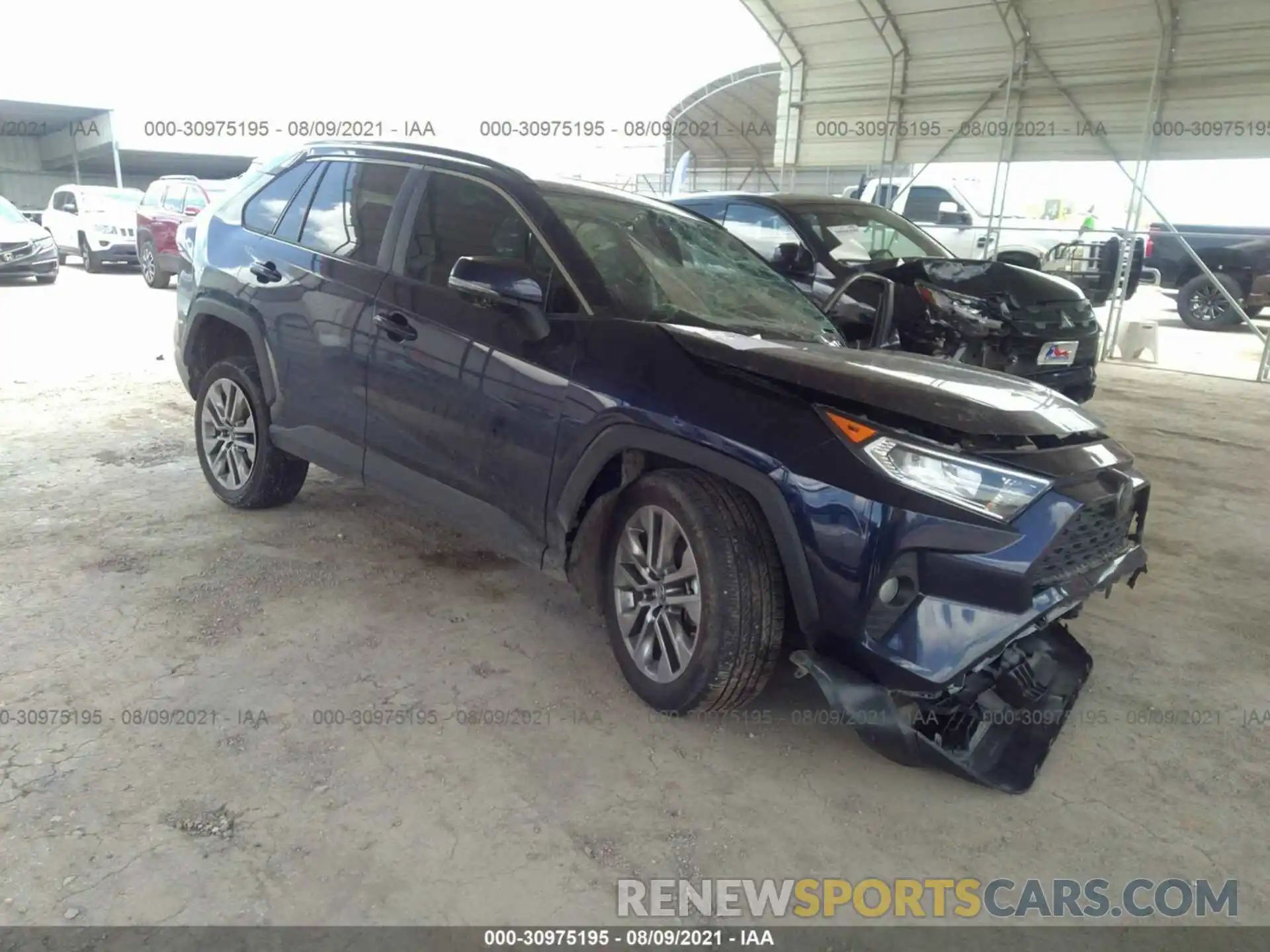 1 Photograph of a damaged car 2T3C1RFV9KW039881 TOYOTA RAV4 2019