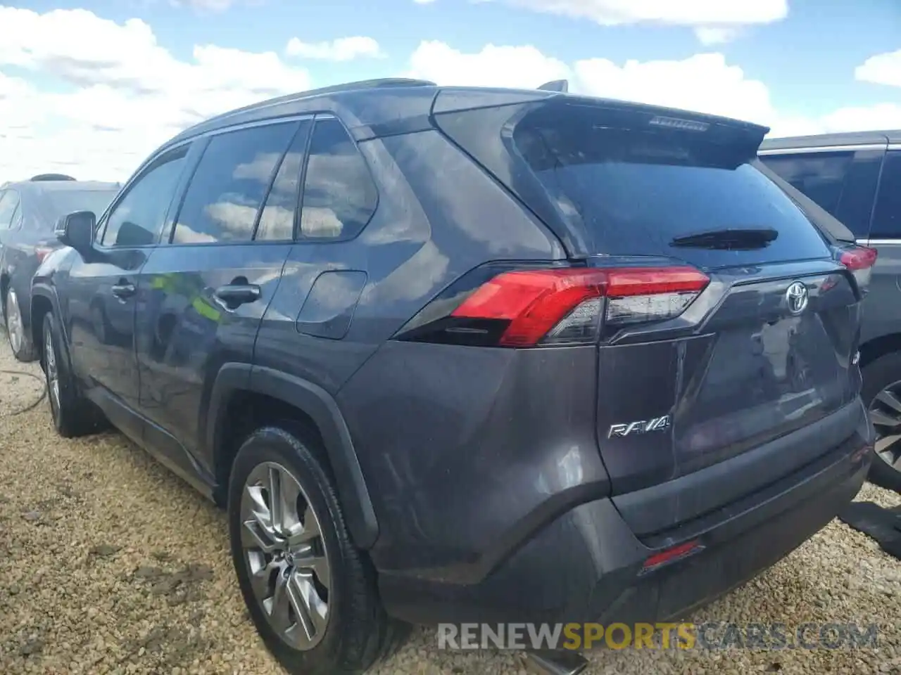 3 Photograph of a damaged car 2T3C1RFV9KW056714 TOYOTA RAV4 2019