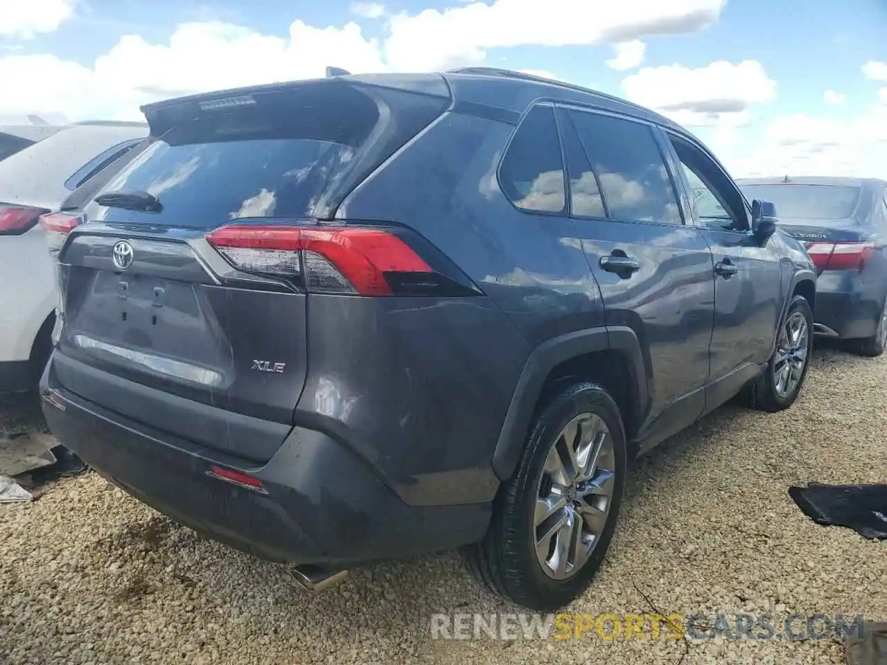 4 Photograph of a damaged car 2T3C1RFV9KW056714 TOYOTA RAV4 2019