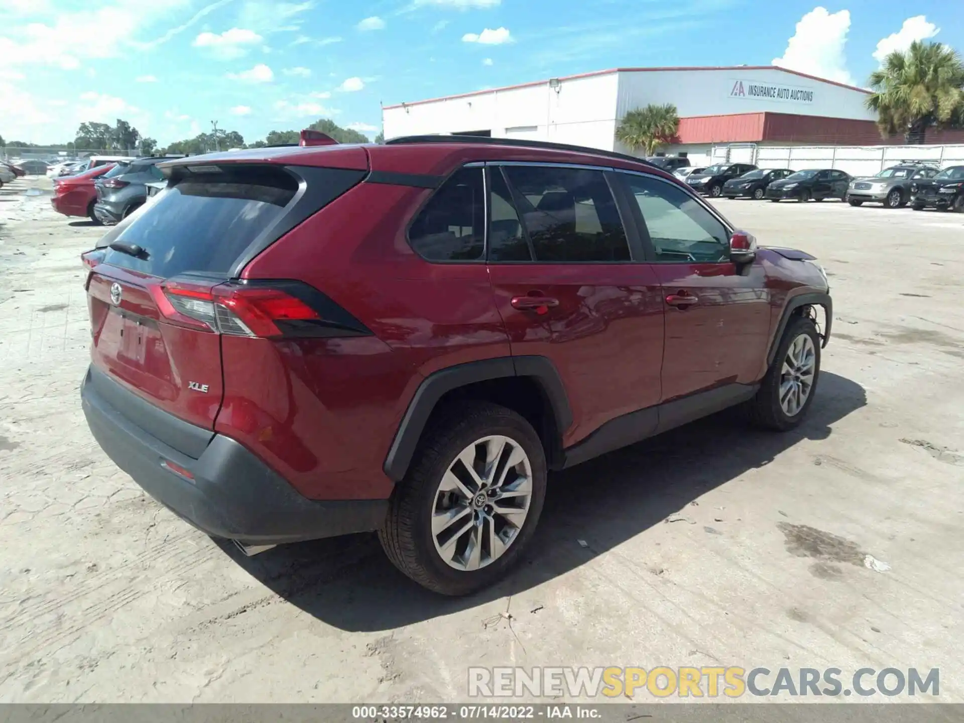 4 Photograph of a damaged car 2T3C1RFVXKC005143 TOYOTA RAV4 2019