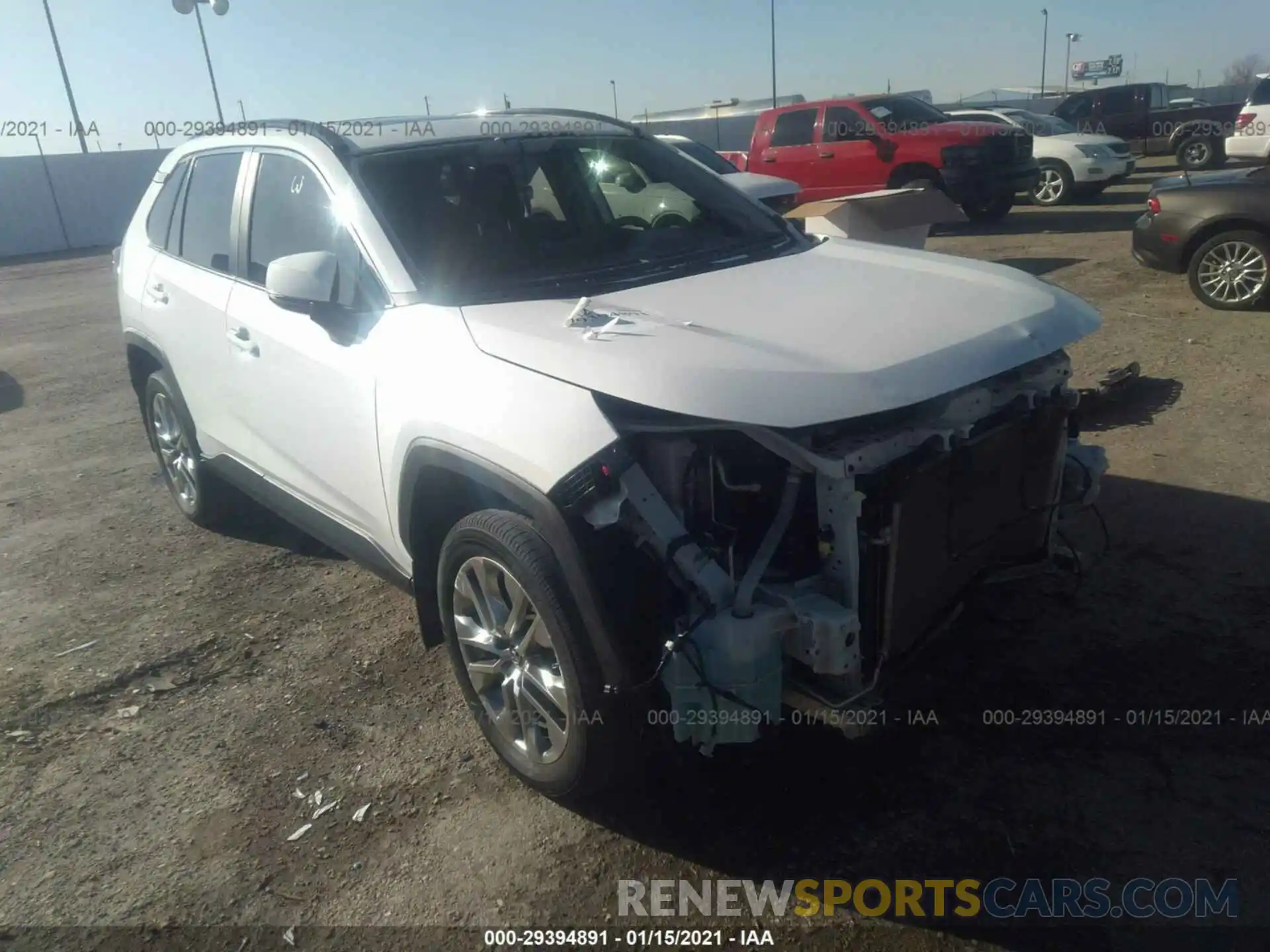 1 Photograph of a damaged car 2T3C1RFVXKC008155 TOYOTA RAV4 2019