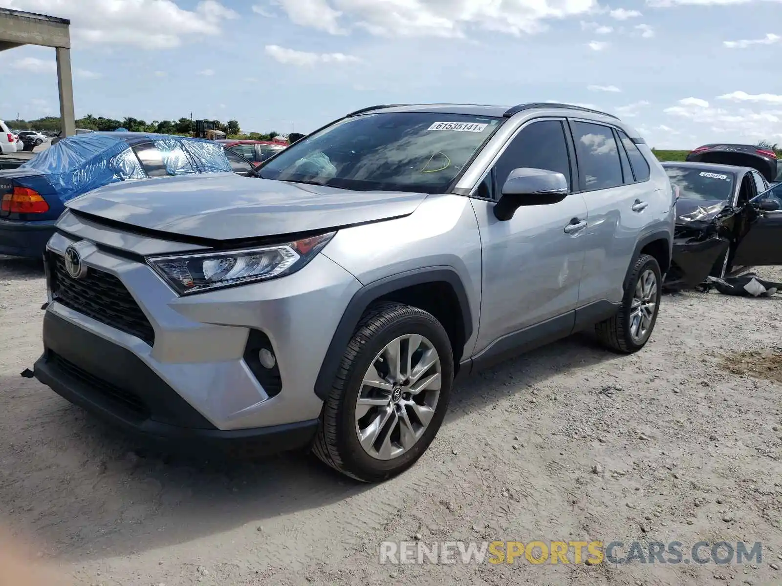 2 Фотография поврежденного автомобиля 2T3C1RFVXKC014036 TOYOTA RAV4 2019