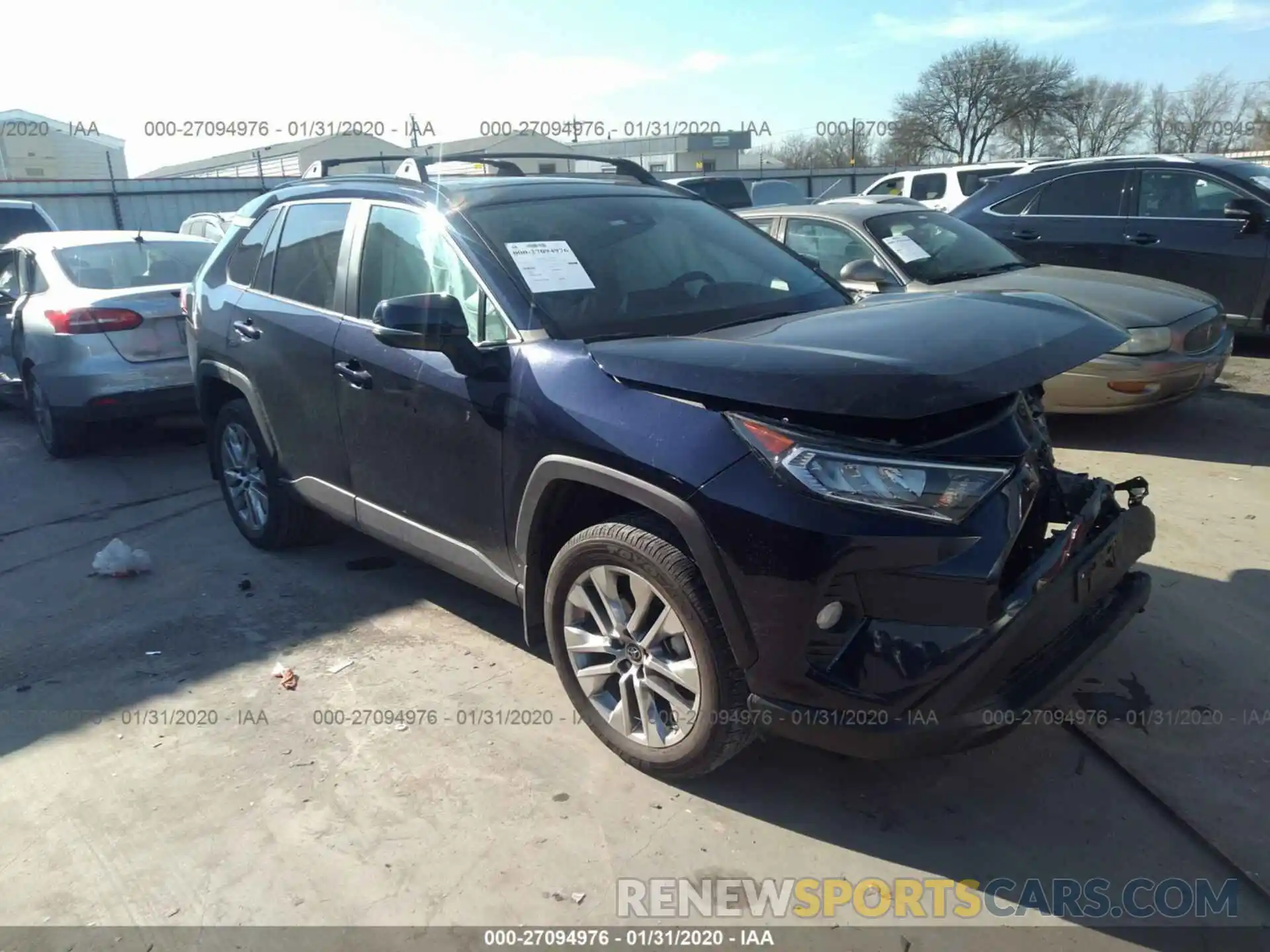 1 Photograph of a damaged car 2T3C1RFVXKC022895 TOYOTA RAV4 2019