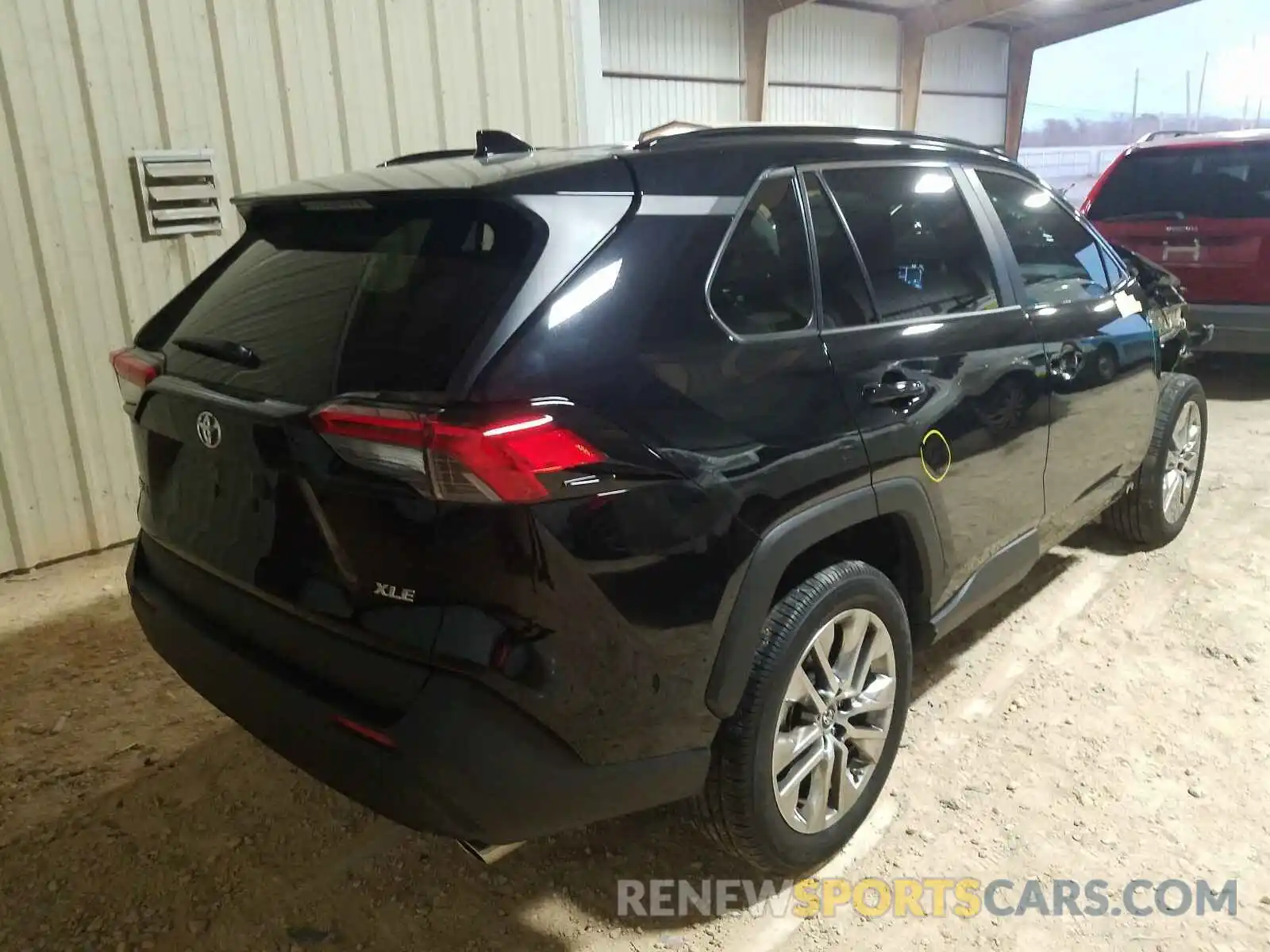 4 Photograph of a damaged car 2T3C1RFVXKC023433 TOYOTA RAV4 2019