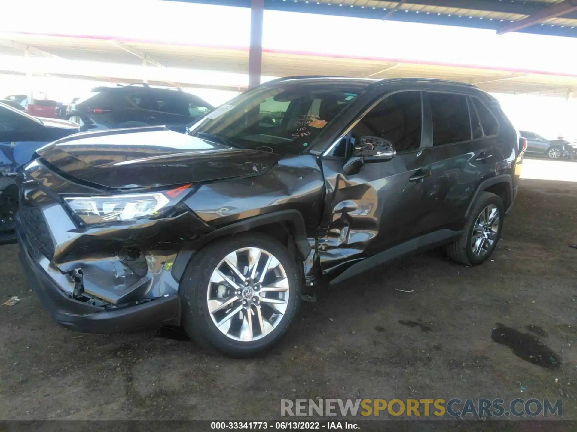 2 Фотография поврежденного автомобиля 2T3C1RFVXKC025862 TOYOTA RAV4 2019