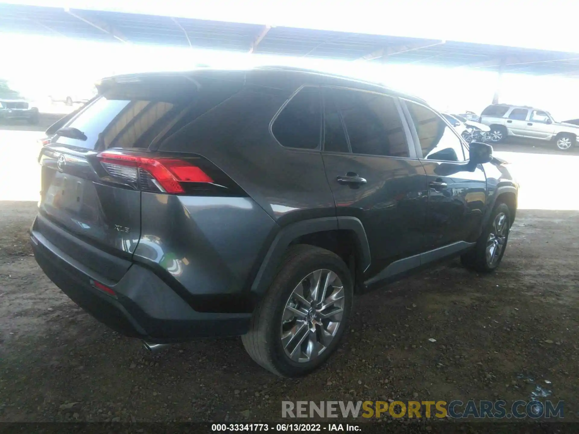 4 Photograph of a damaged car 2T3C1RFVXKC025862 TOYOTA RAV4 2019