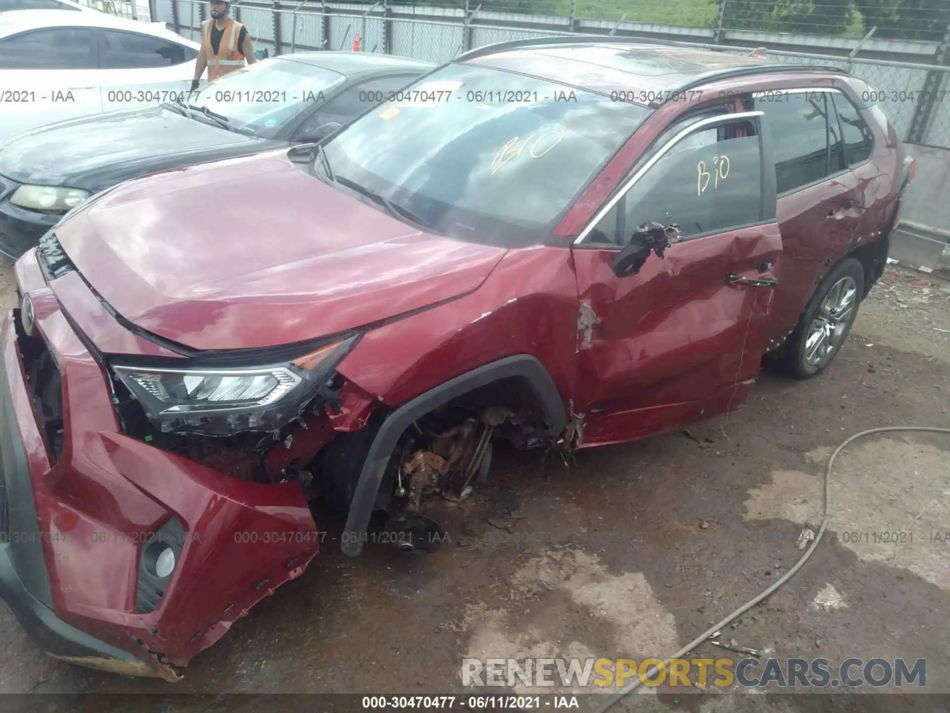 6 Photograph of a damaged car 2T3C1RFVXKC028289 TOYOTA RAV4 2019