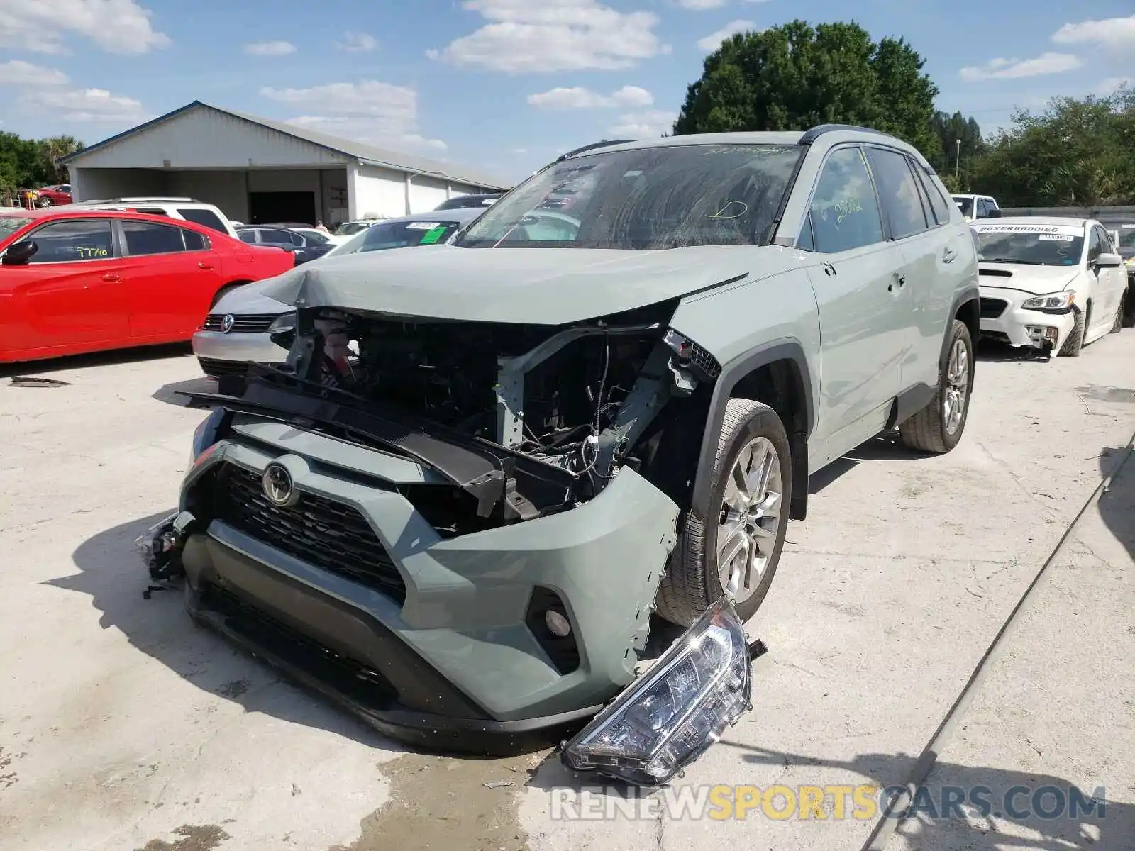 2 Фотография поврежденного автомобиля 2T3C1RFVXKW010325 TOYOTA RAV4 2019